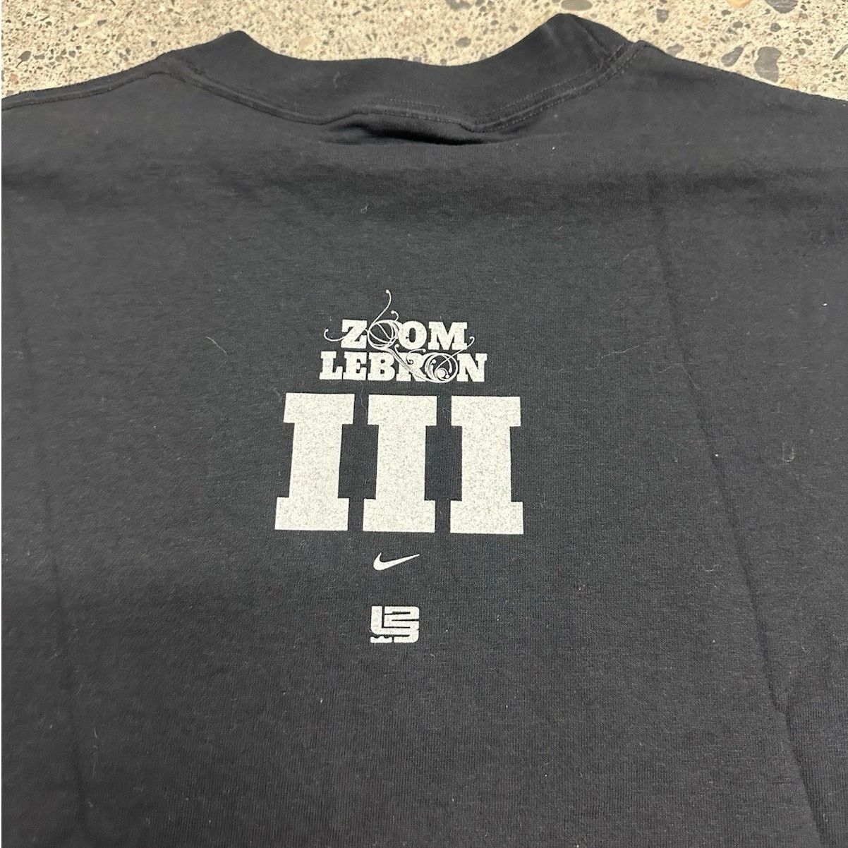 Nike Vintage Nike Zoom LeBron 3 Shirt Men’s XL Size US XL / EU 56 / 4 - 4 Thumbnail