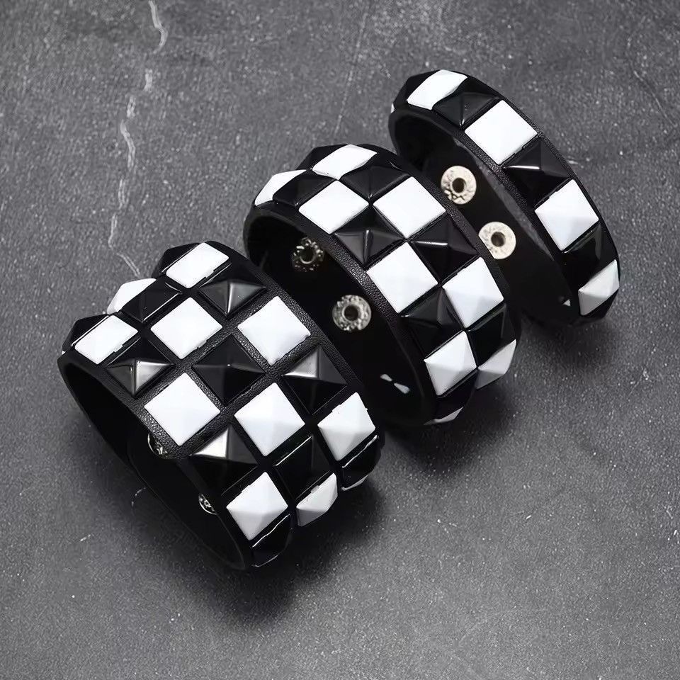 Japanese Brand Bazo 1199 / Osamason Jumpout Bracelet | Grailed