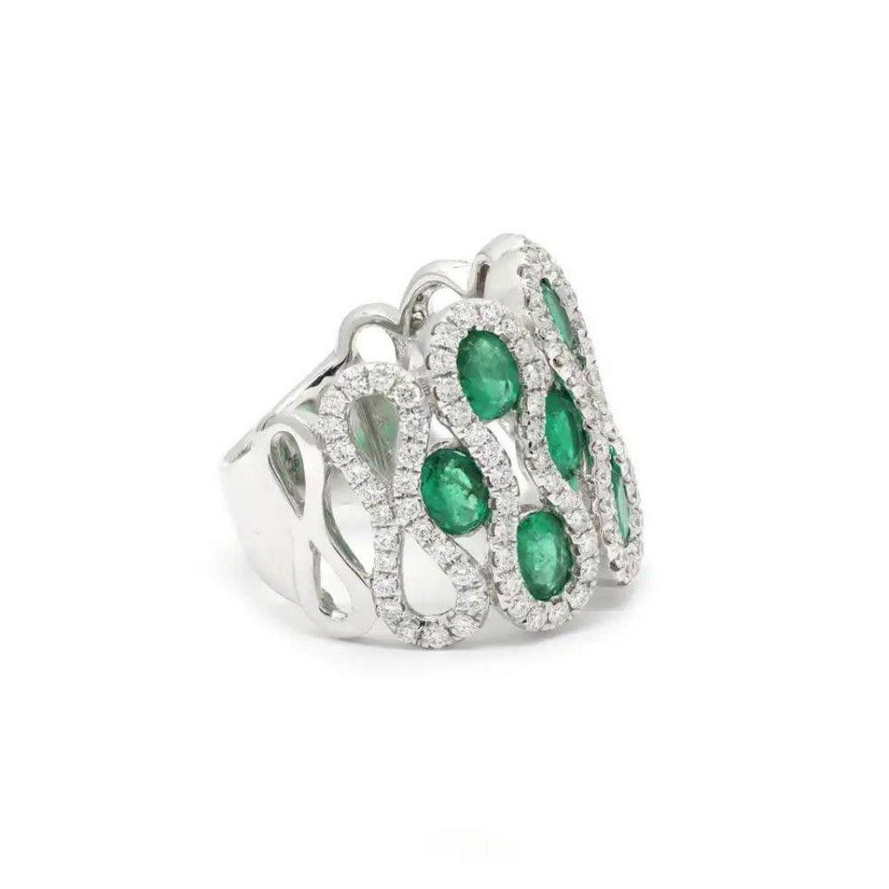 Designer Green Emerald & White Pear Weave Band Silver Ring - Size 7 Size ONE SIZE - 9 Thumbnail