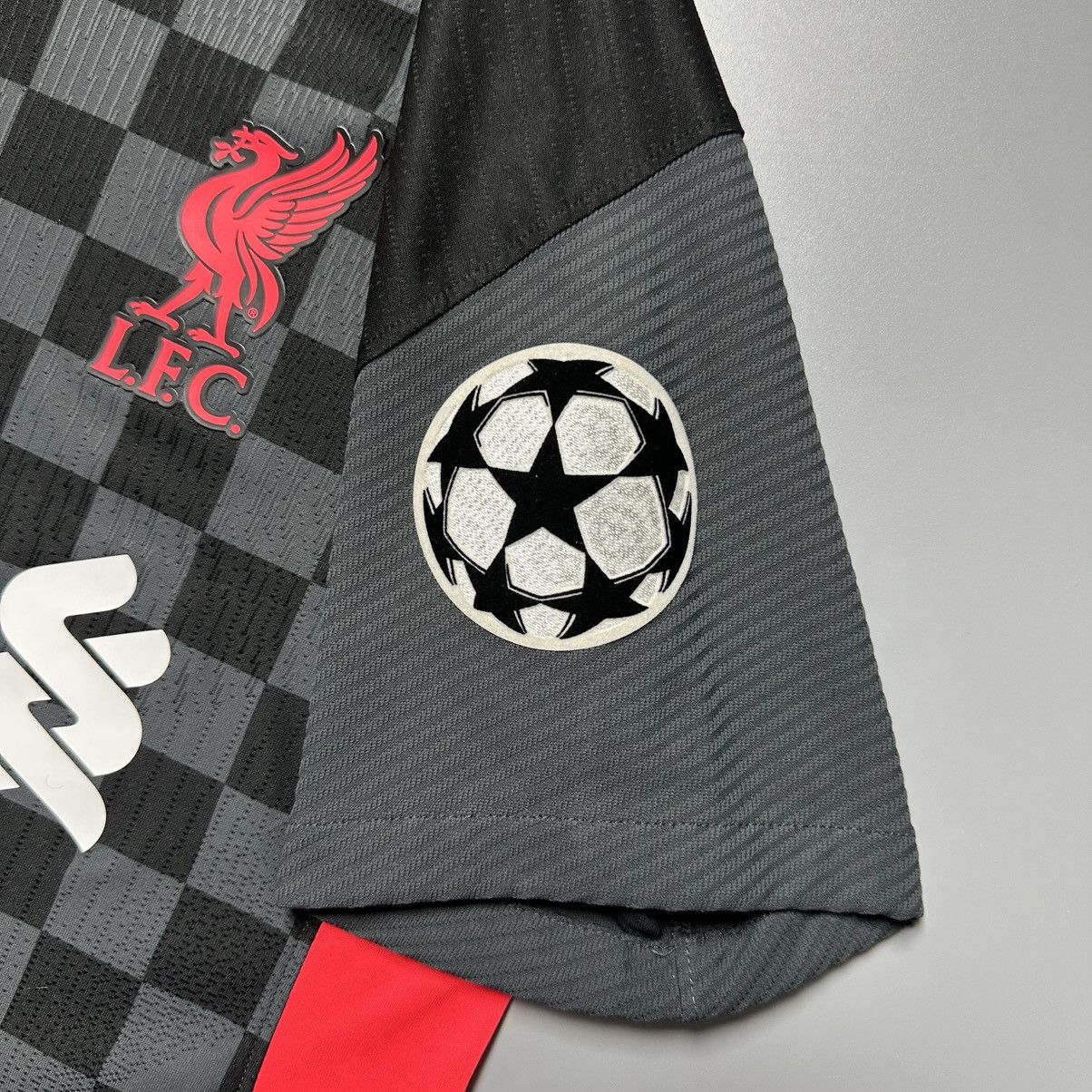 Vintage LIVERPOOL NIKE 2020/2021 SOCCER THIRD JERSEY #20 DIOGO JOTA Size US M / EU 48-50 / 2 - 5 Thumbnail