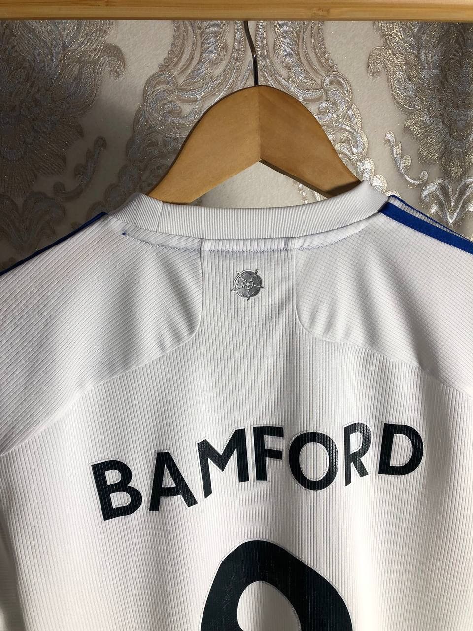 Adidas VINTAGE ADIDAS FC LEEDS UNITED ENGLAND SOCCER JERSEY Y2K 90s Size US L / EU 52-54 / 3 - 8 Thumbnail
