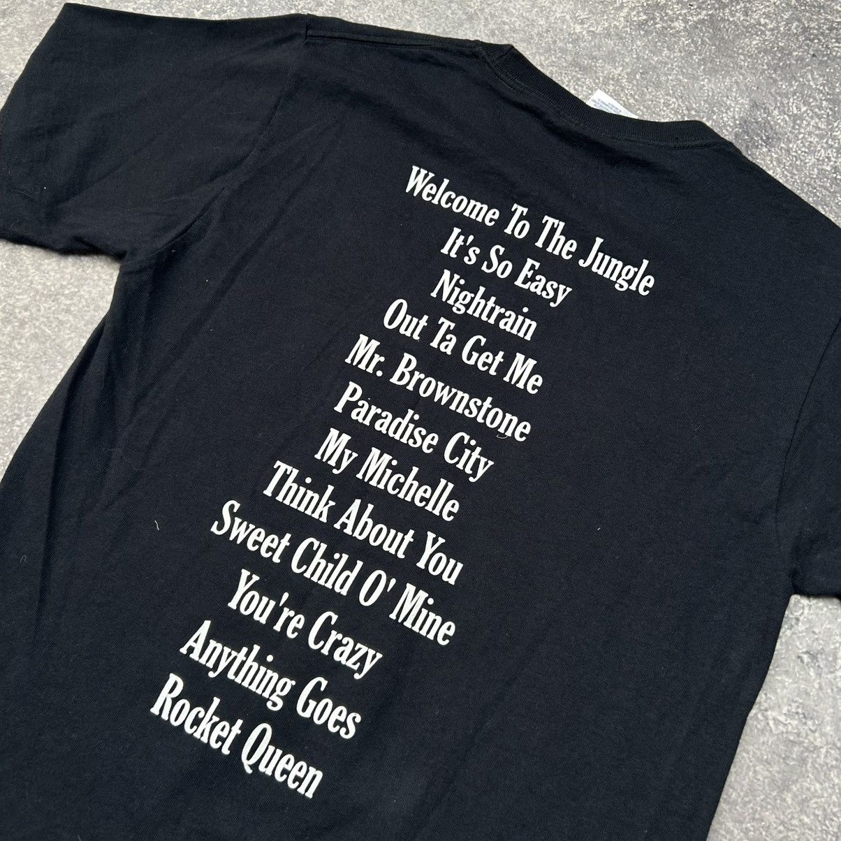 Band Tees Vintage Guns N Roses Big logo Rock band 2000’s tee size S Size US S / EU 44-46 / 1 - 8 Thumbnail