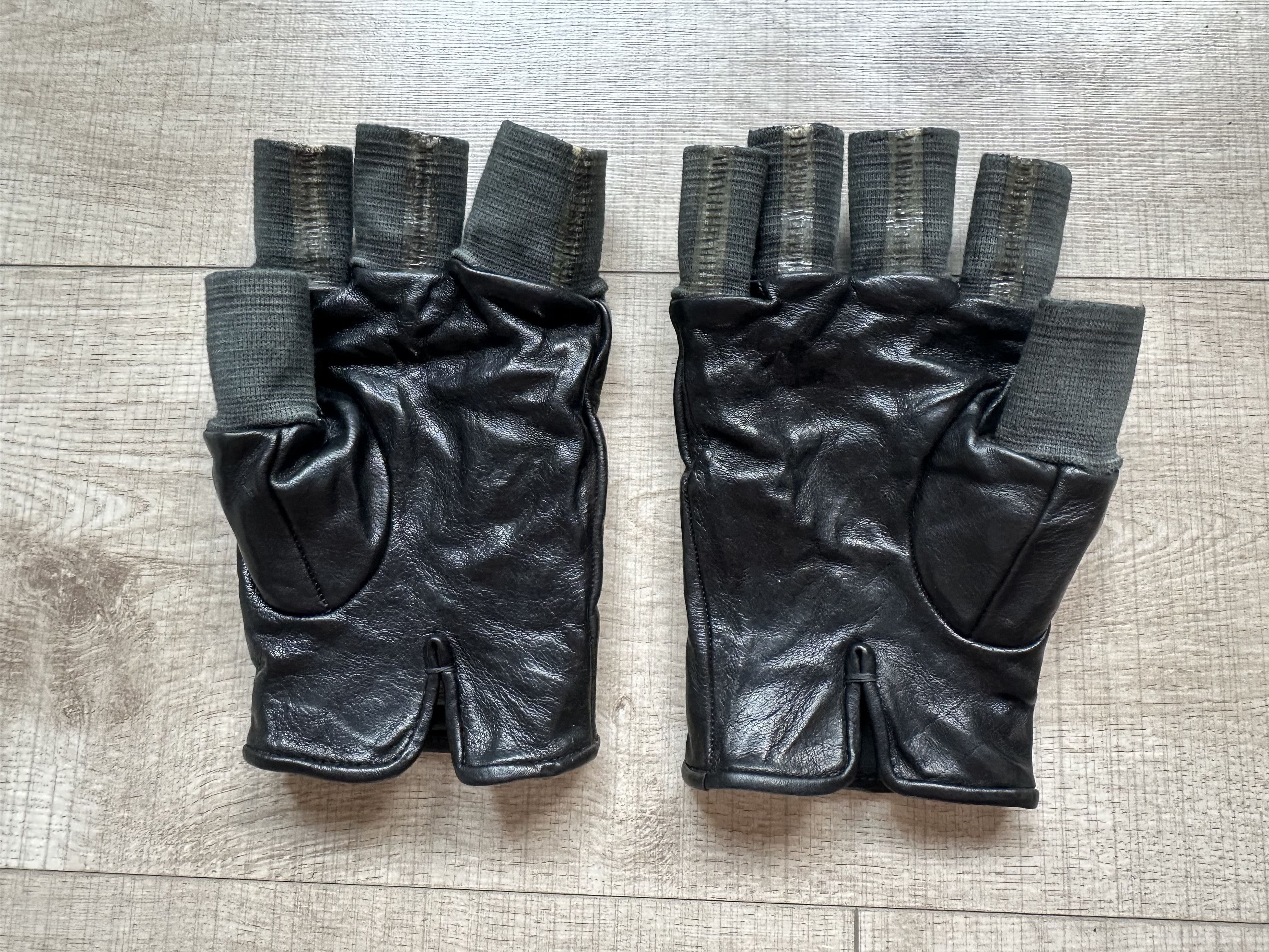 Men's Carol Christian Poell Gloves & Scarves | Grailed