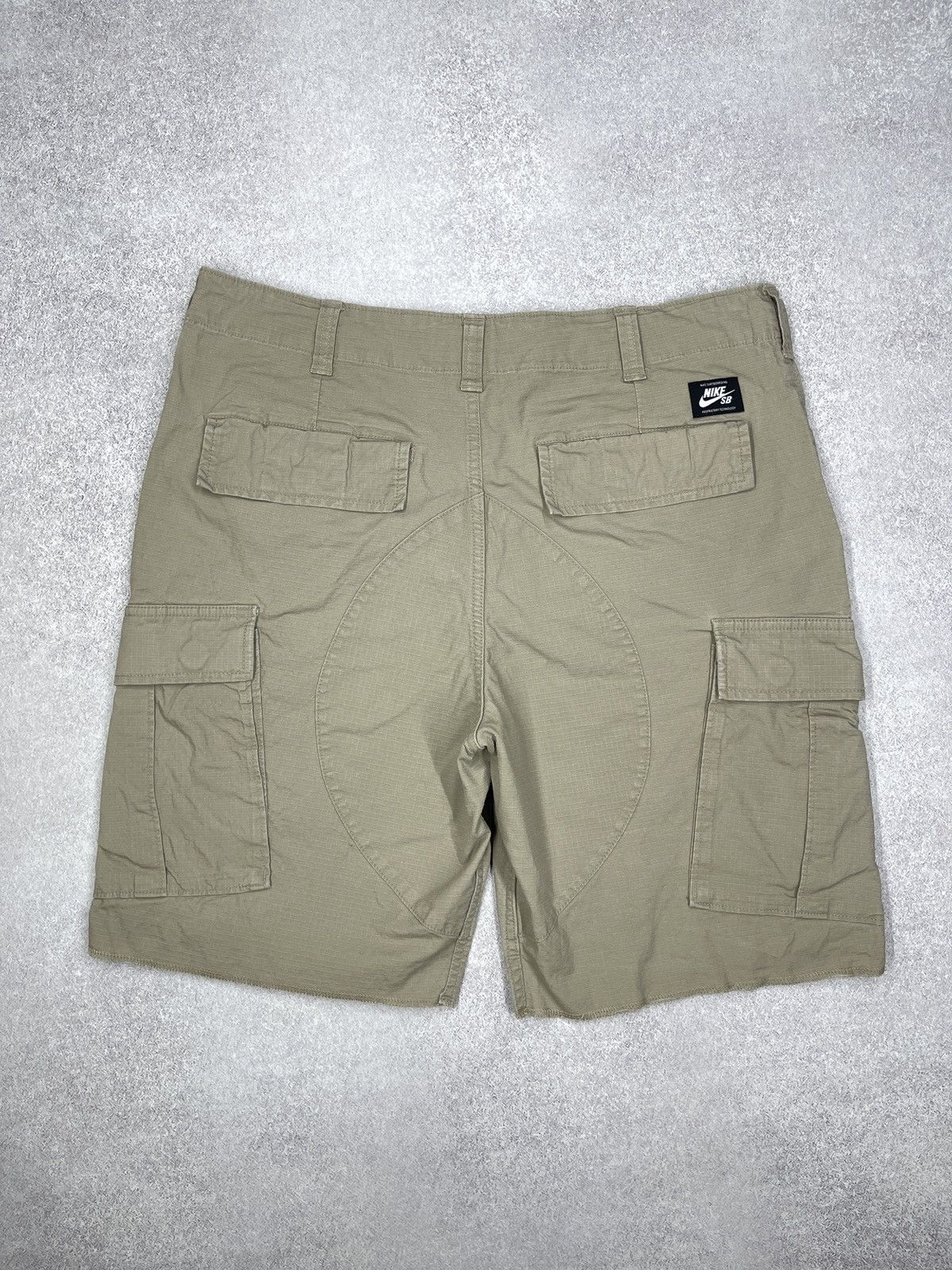 Nike Mens Nike SB Hawthorne Cargo Shorts Beige Drill Y2K TECH ACG Size US 32 / EU 48 - 3 Thumbnail