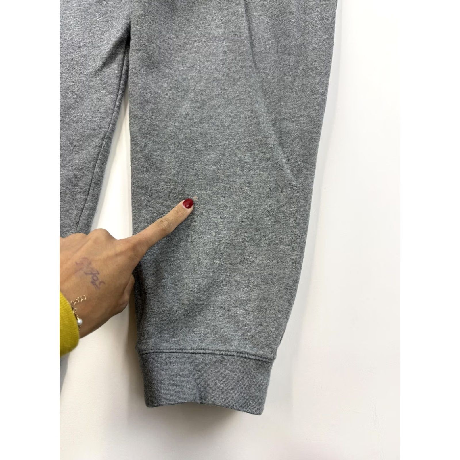 Nike Nike Sweatpants Mens Large Gray Fleece Joggers Cuffs Pockets Athletic Pants Size US 33 - 6 Thumbnail