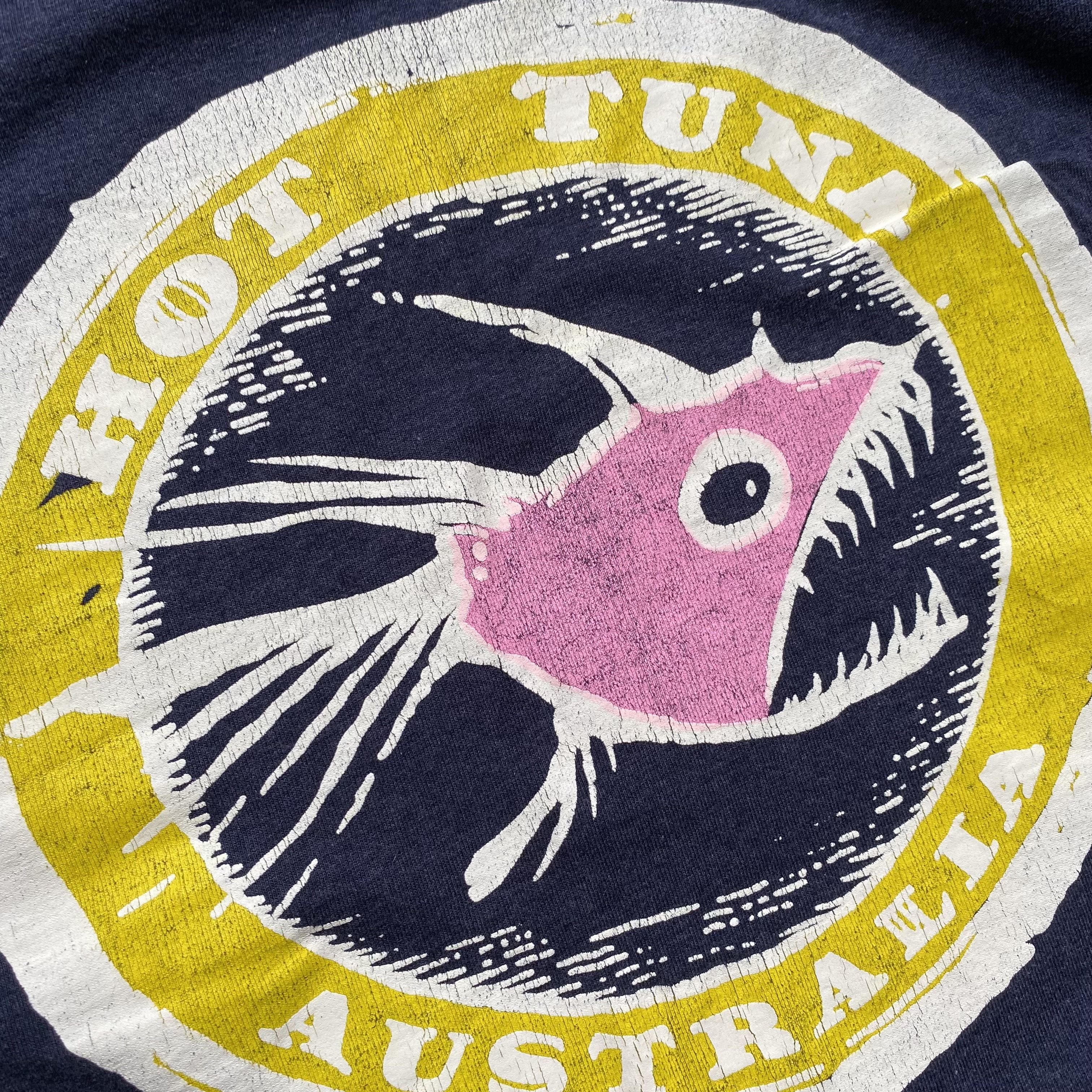 Hot Tuna 🏄🏼‍♂️ Vintage 80-90s Surfing Hot Tuna heavy tee Australia Size US M / EU 48-50 / 2 - 10 Thumbnail