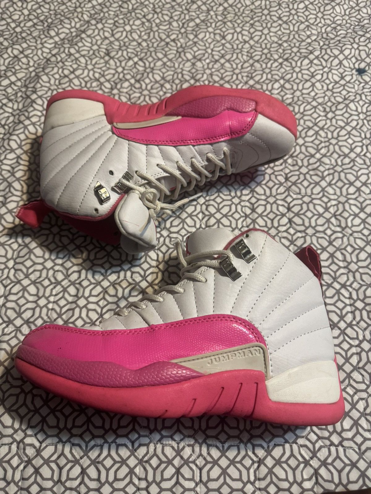 Nike Jordan 12 Retro “Valentine’s Day” - Size 5.5Y Size US 5.5 / IT 35.5 - 5 Thumbnail