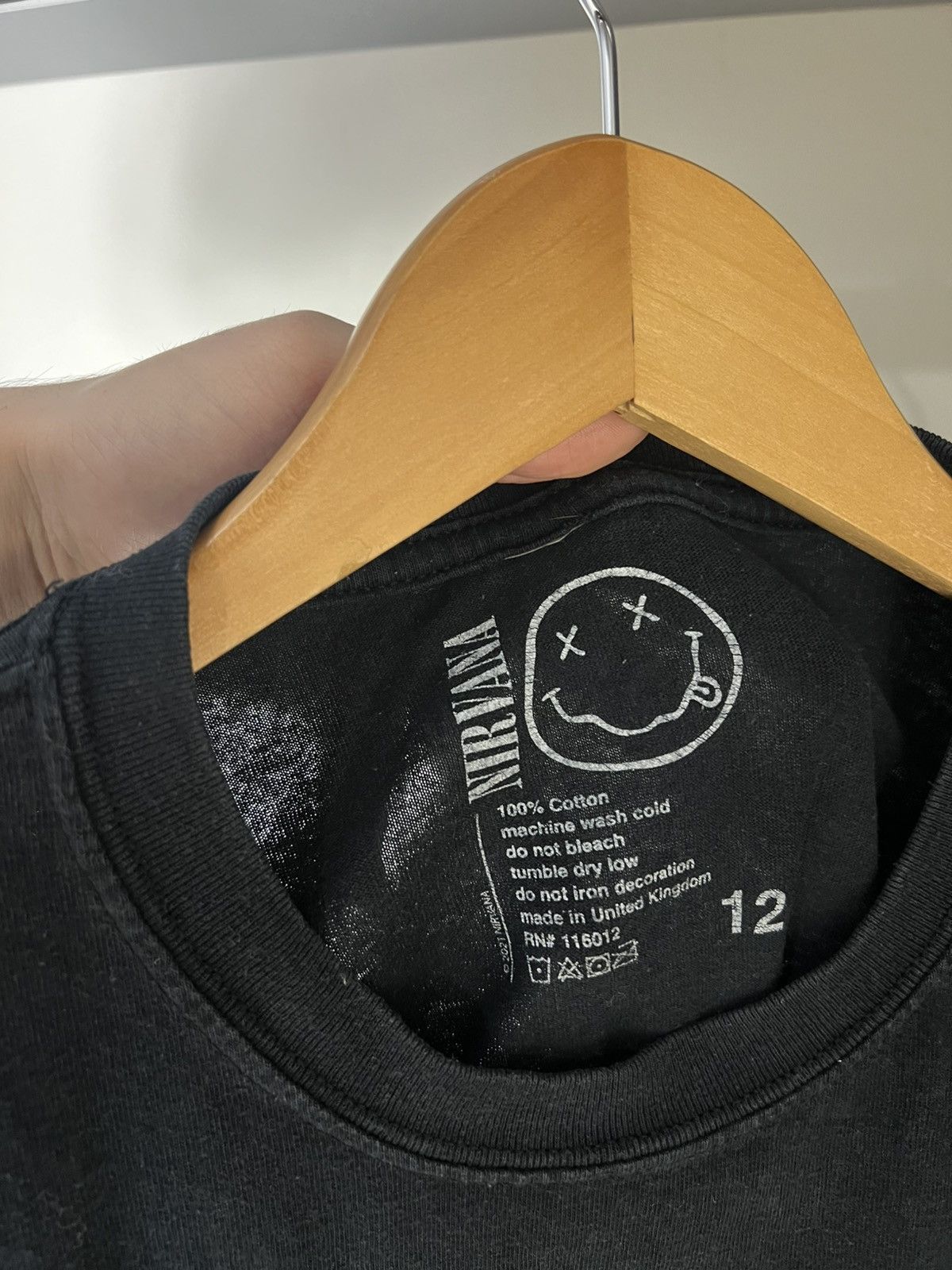 Band Tees VINTAGE NIRVANA KURT COBAIN SMILE ROCK T-SHIRT MRTAL Y2K 90s Size US XL / EU 56 / 4 - 12 Thumbnail
