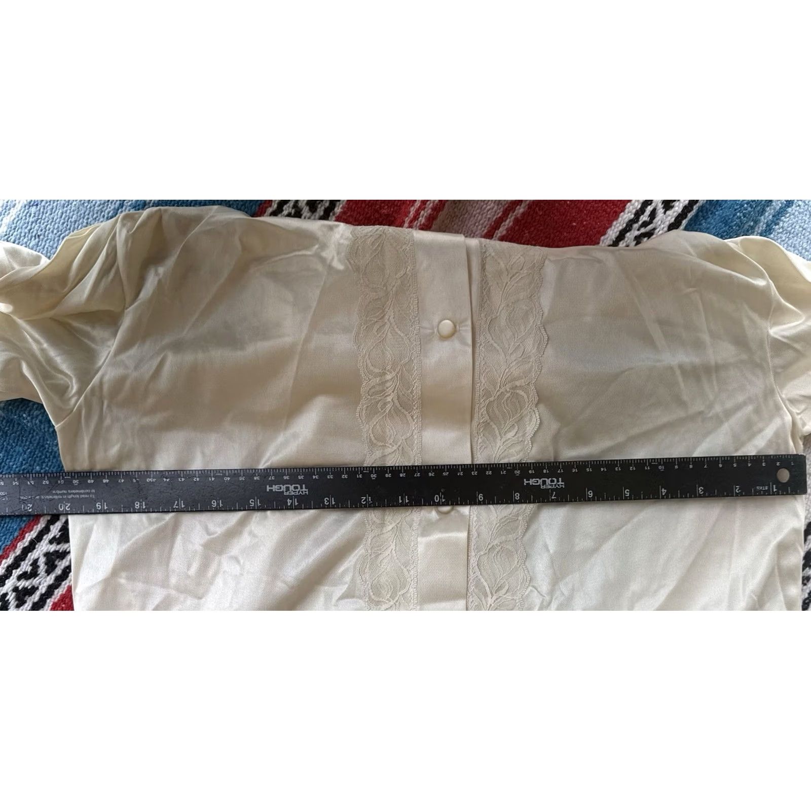 Vintage VINTAGE Nancy King Robe Women M White Nylon Lace Satin Cottagecore 70s 80s Bridal Size ONE SIZE - 8 Thumbnail