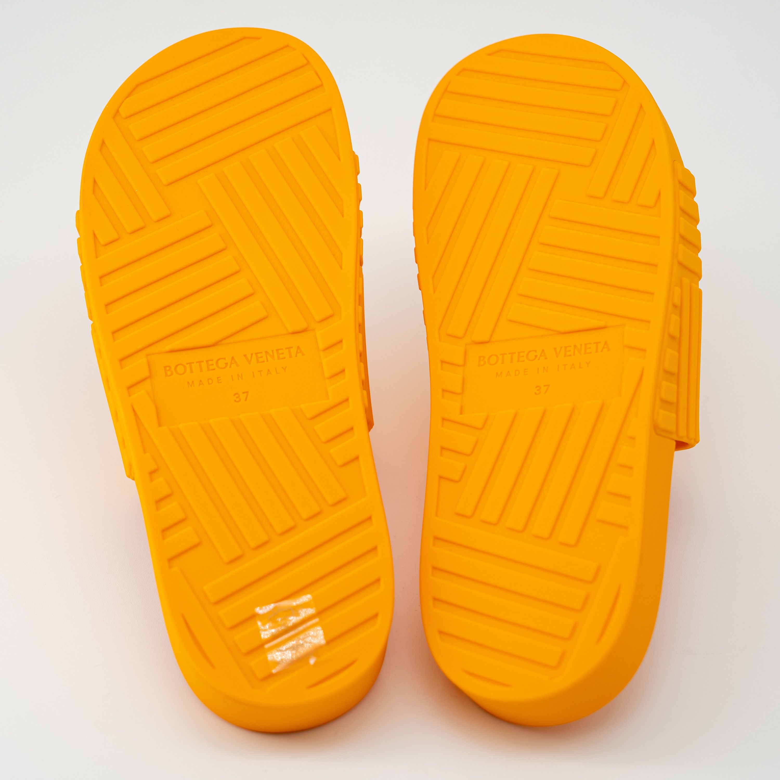 Bottega Veneta 39 9 us Bottega Veneta Rubber Slide Sandals Orange Tangerine Size US 9 / IT 39 - 5 Thumbnail