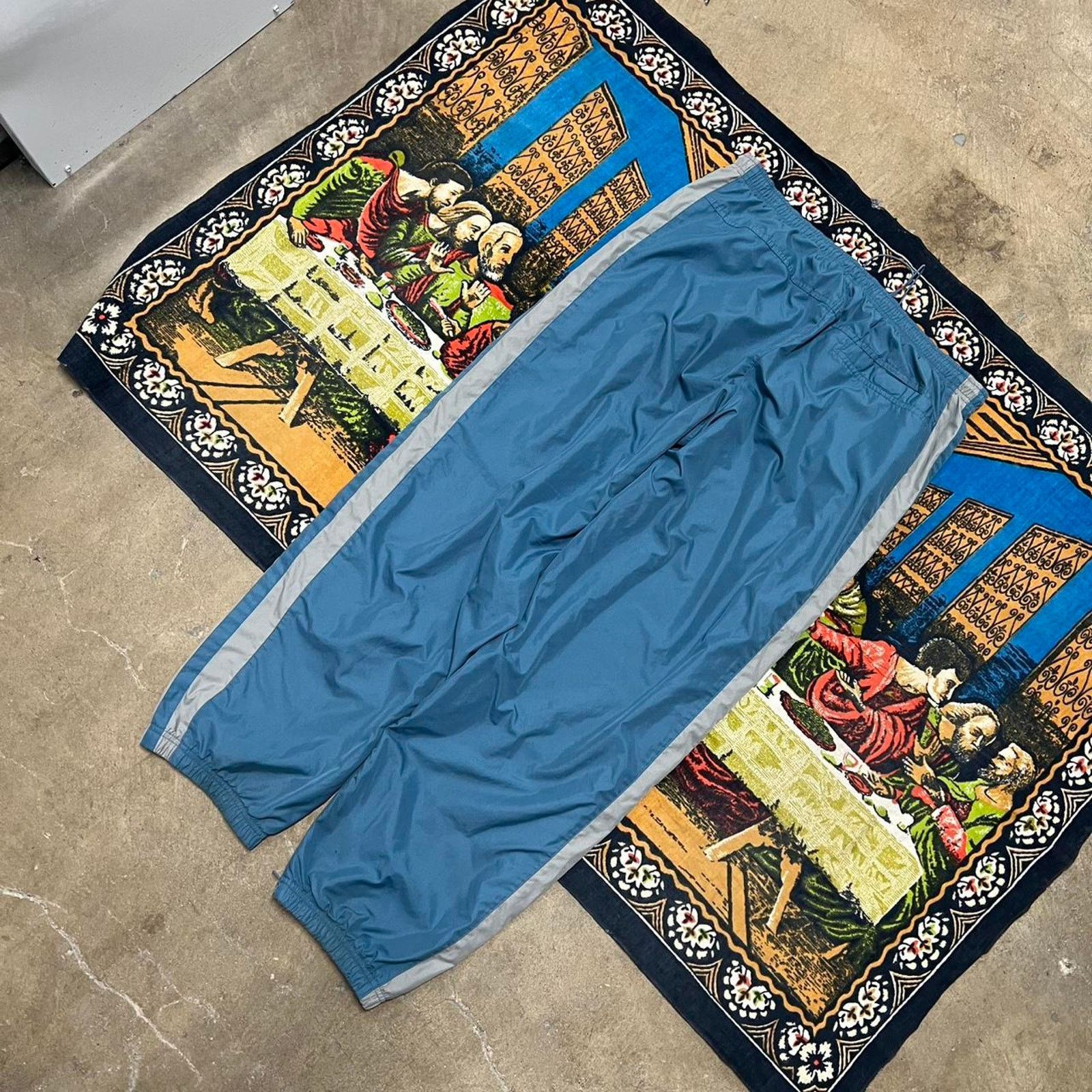 Nike Vintage Nike track pants size xl blue and grey baggy y2k Size US 26 / EU 42 - 7 Thumbnail