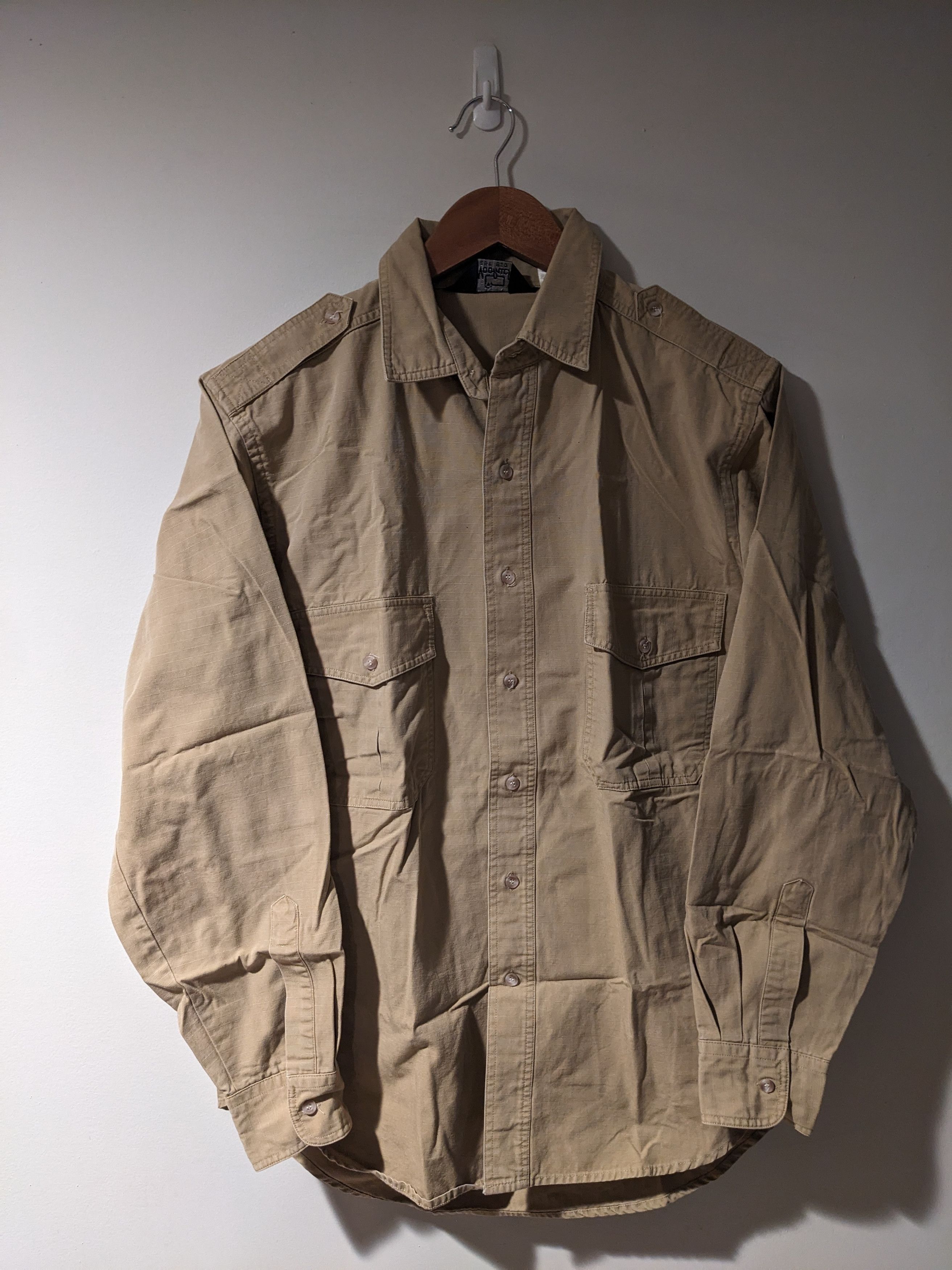 Vintage × Woolrich Woolen Mills Vintage Y2K WoolRich Mens Tan Medium Button Up Shirt Size US M / EU 48-50 / 2 - 1 Thumbnail
