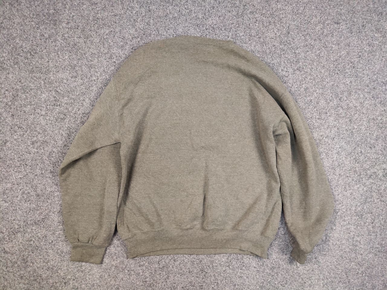 Russell Athletic Vintage 90's Russell Athletic crewneck Blank Sweatshirt Size US L / EU 52-54 / 3 - 13 Thumbnail