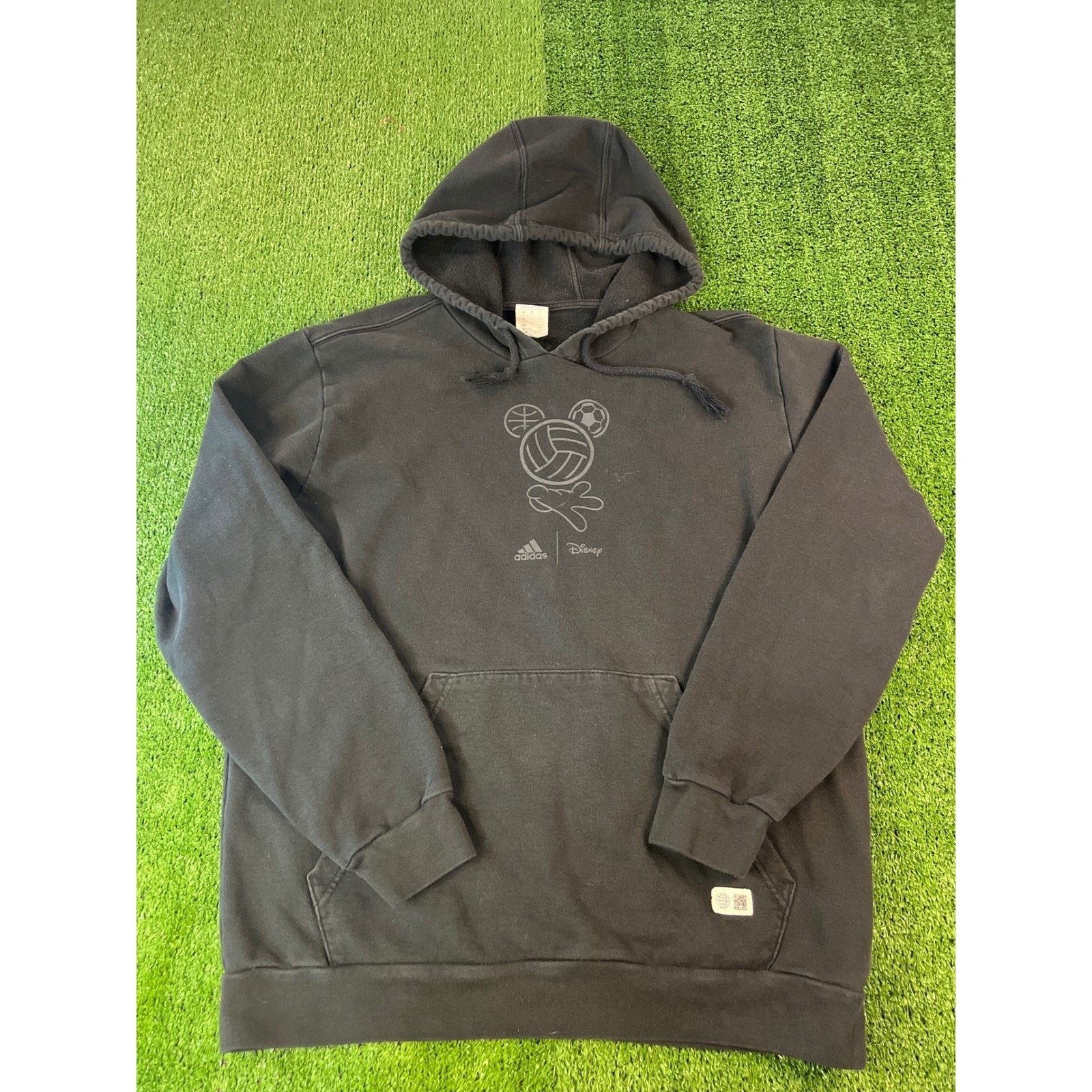 Adidas × Disney Adidas x Disney Mickey Mouse Sports Hoodie Mens Black LG Size US L / EU 52-54 / 3 - 1 Thumbnail