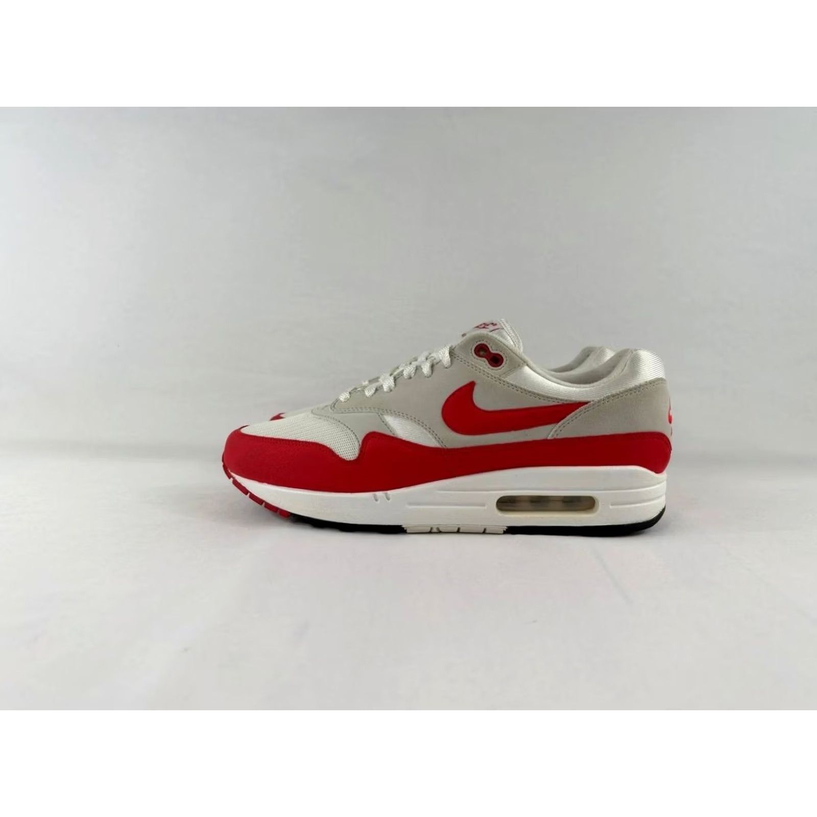 Nike Nike Air Max 1 Sneaker Athletic White Red 2017 Size 10 908375-103 Mens Size US 10 / EU 43 - 5 Thumbnail