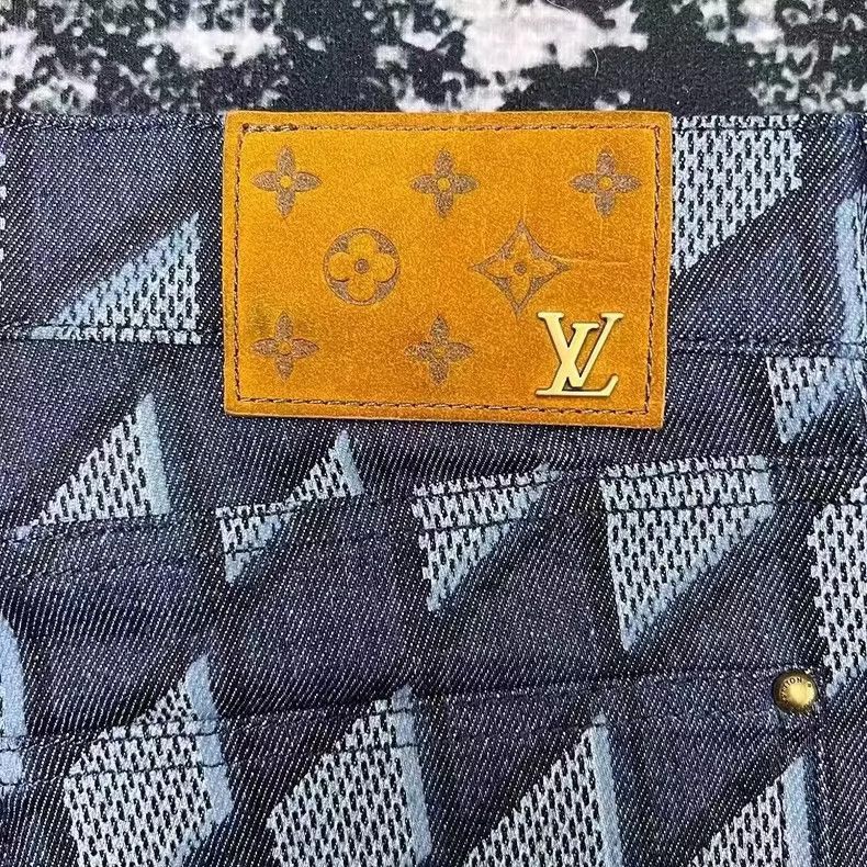 Louis Vuitton Louis Vuitton Louis Vuitton Blue Diamond Pattern Jeans-250 Size US 31 - 4 Thumbnail
