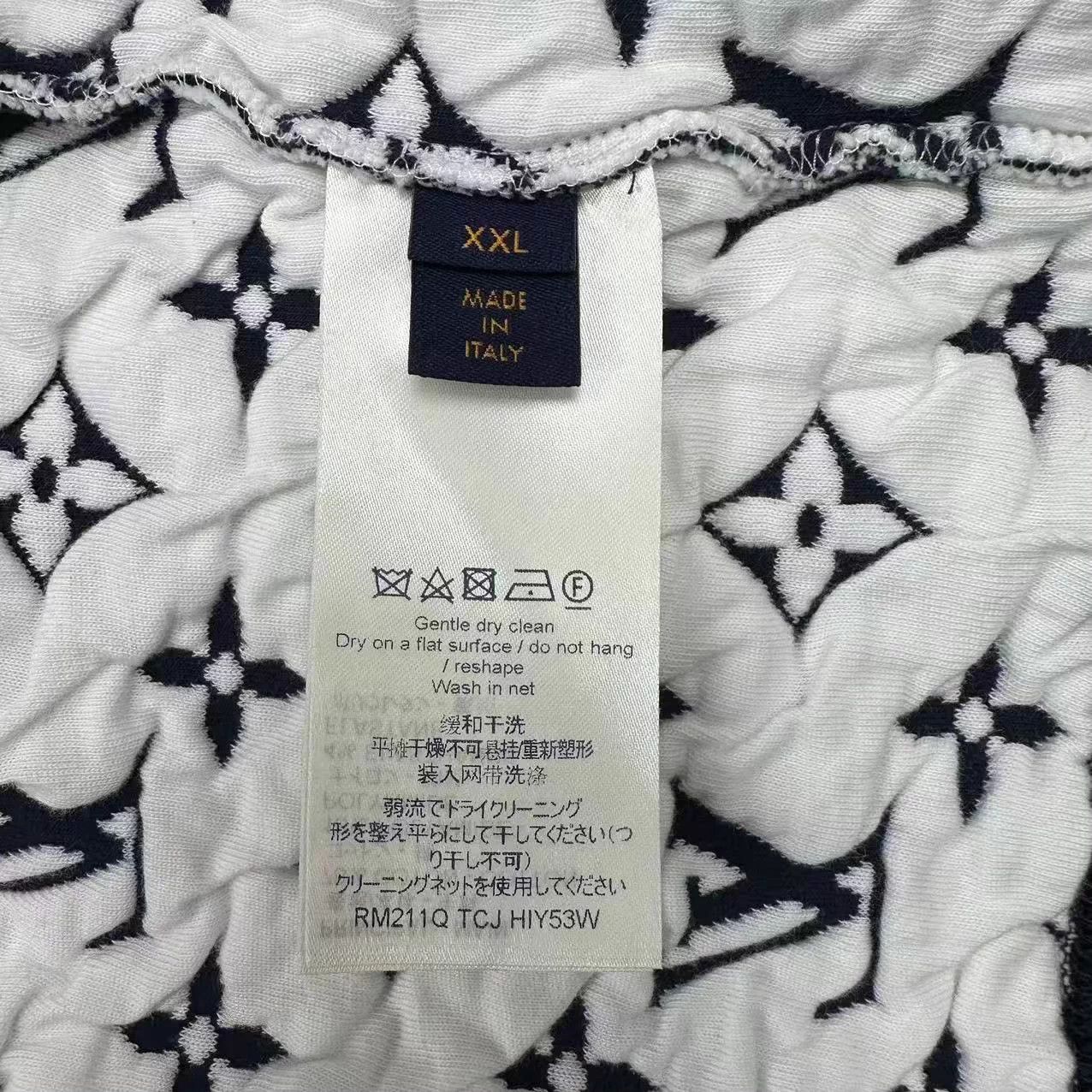 Louis Vuitton LV Monogram Allover Crewneck Sweatshirt XXL Mint Size US XXL / EU 58 / 5 - 5 Thumbnail