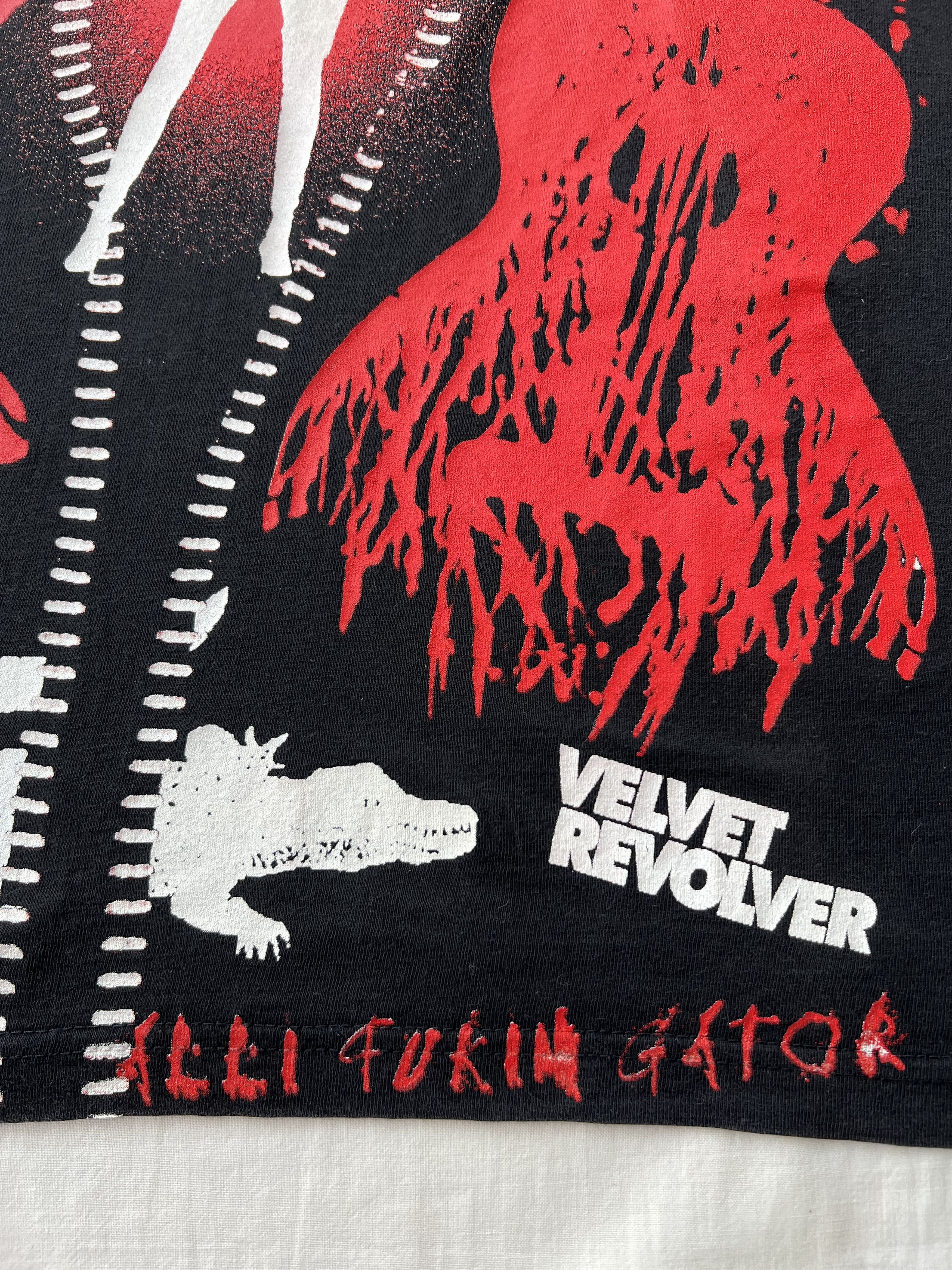 Band Tees Vintage 2000s Velvet Revolver Sexy Girl Black T-shirt Size US L / EU 52-54 / 3 - 6 Thumbnail