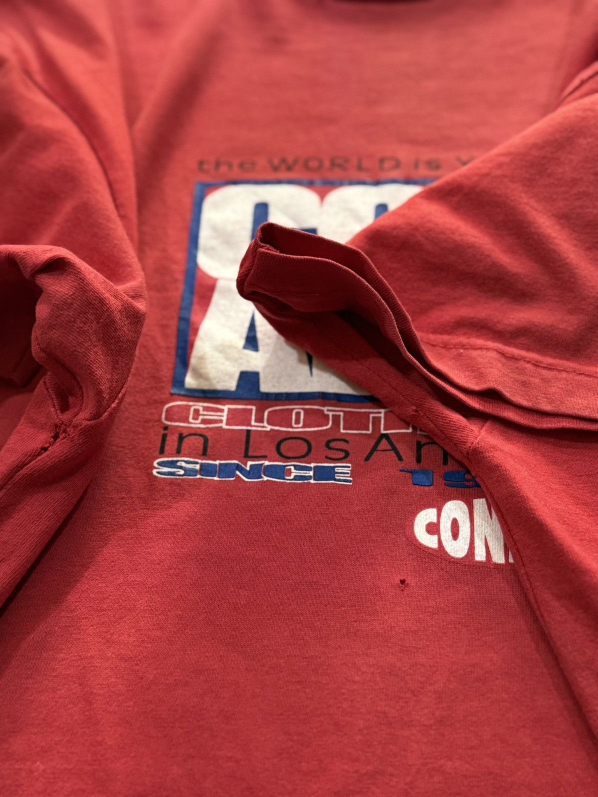 Rap Tees Thrashed Vintage 90s Conart The World Is Yours Sun Faded Tee Size US L / EU 52-54 / 3 - 13 Thumbnail
