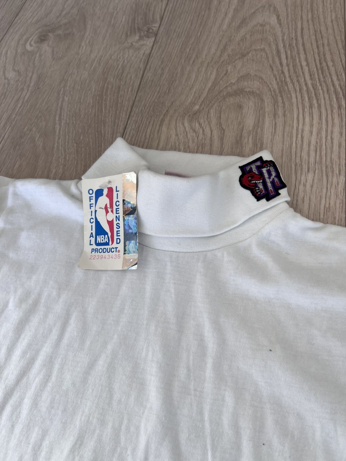 Majestic × NBA × Vintage Vintage 90s Toronto Raptors Youth 6 Long Sleeve Shirt NBA Size US XXS / EU 40 - 1 Thumbnail