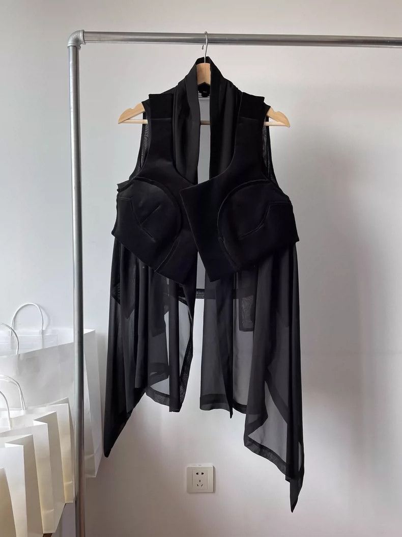 Comme des Garcons Comme Des Garcons Velvet tulle irregular waistcoat Size S / US 4 / IT 40 - 1 Thumbnail