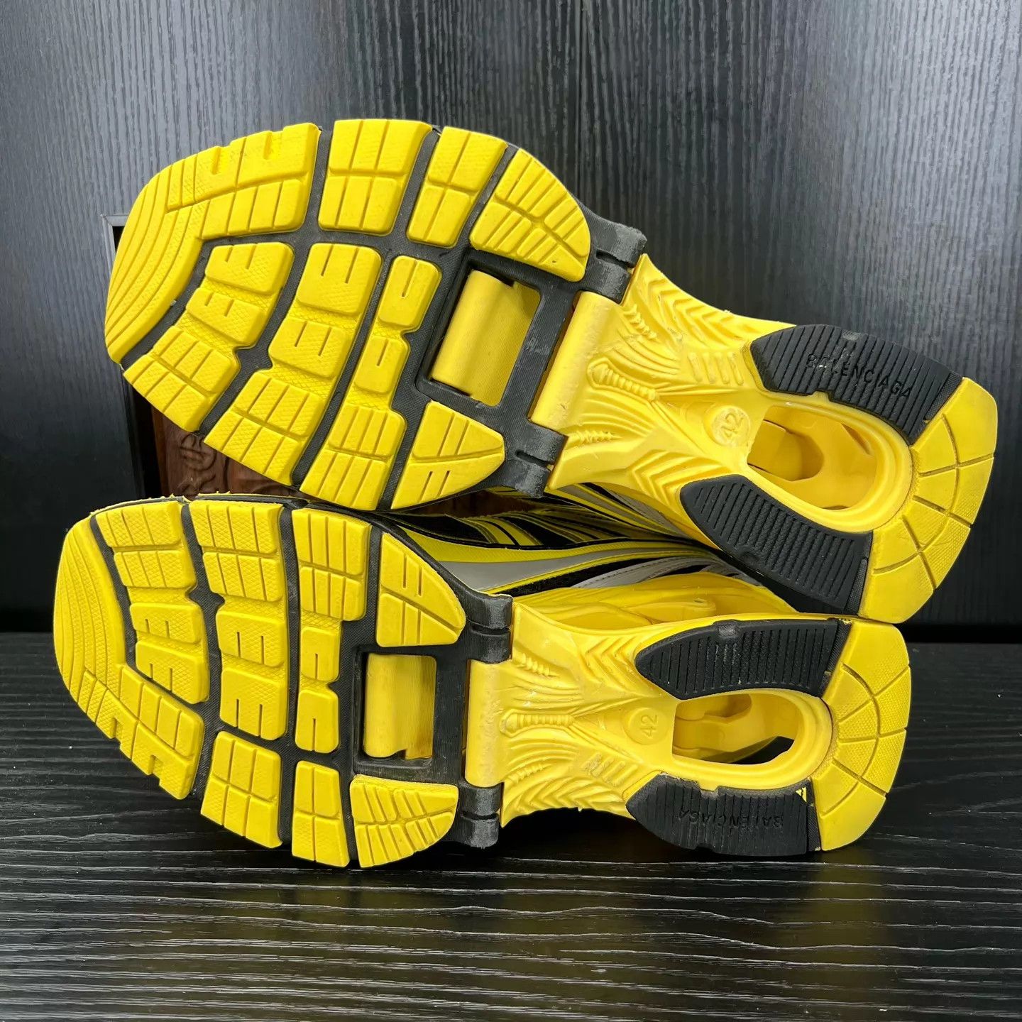 Balenciaga Balenciaga x-pander Black & Yellow EU42 Size US 9 / EU 42 - 2 Thumbnail