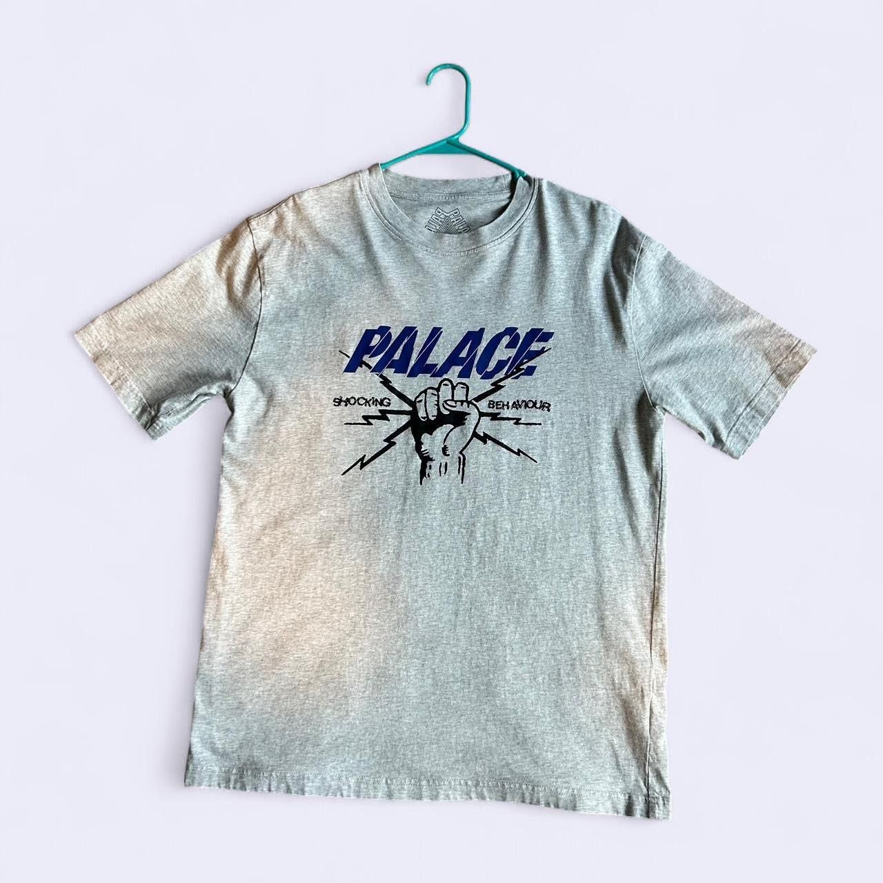 ミュージシャン Palace Racey T-Shirt Gray ミュージシャン Palace Racey T-Shirt Gray RACEY T-SHIRT