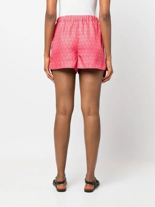 Salvatore Ferragamo o1y0426 Short in Coral Size 27" / US 4 / IT 40 - 3 Thumbnail
