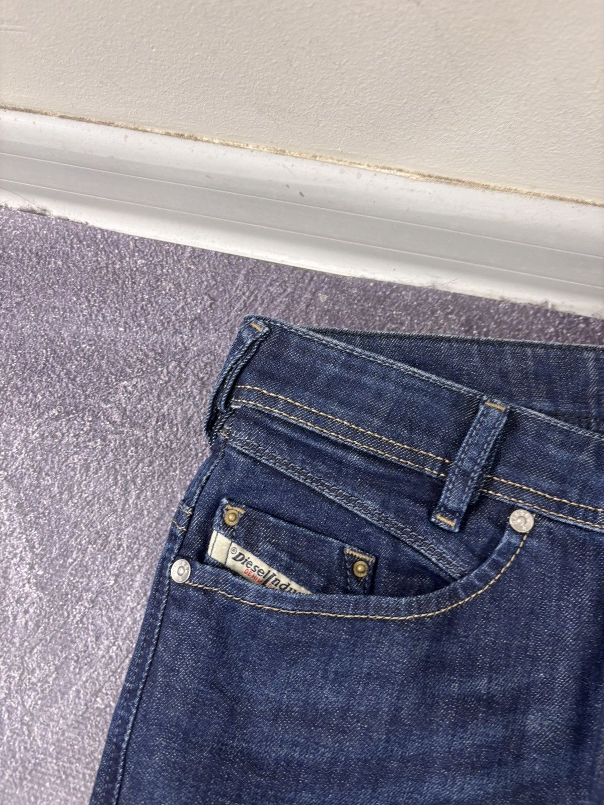 Diesel Diesel Iakop NWT Men’s Regular Slim Tapered Denim Jeans Size US 27 - 6 Thumbnail