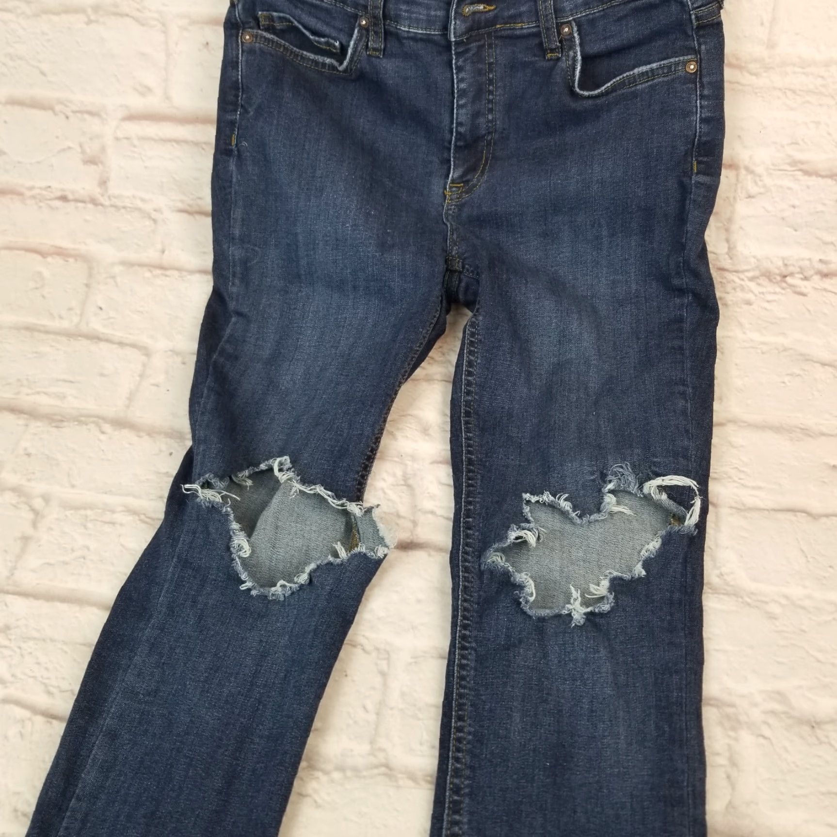 Free People Free People Jeans Junior Teens Skinny Stretch Dark Wash Denim Distressed Size 27 Size 27" / US 4 / IT 40 - 4 Thumbnail