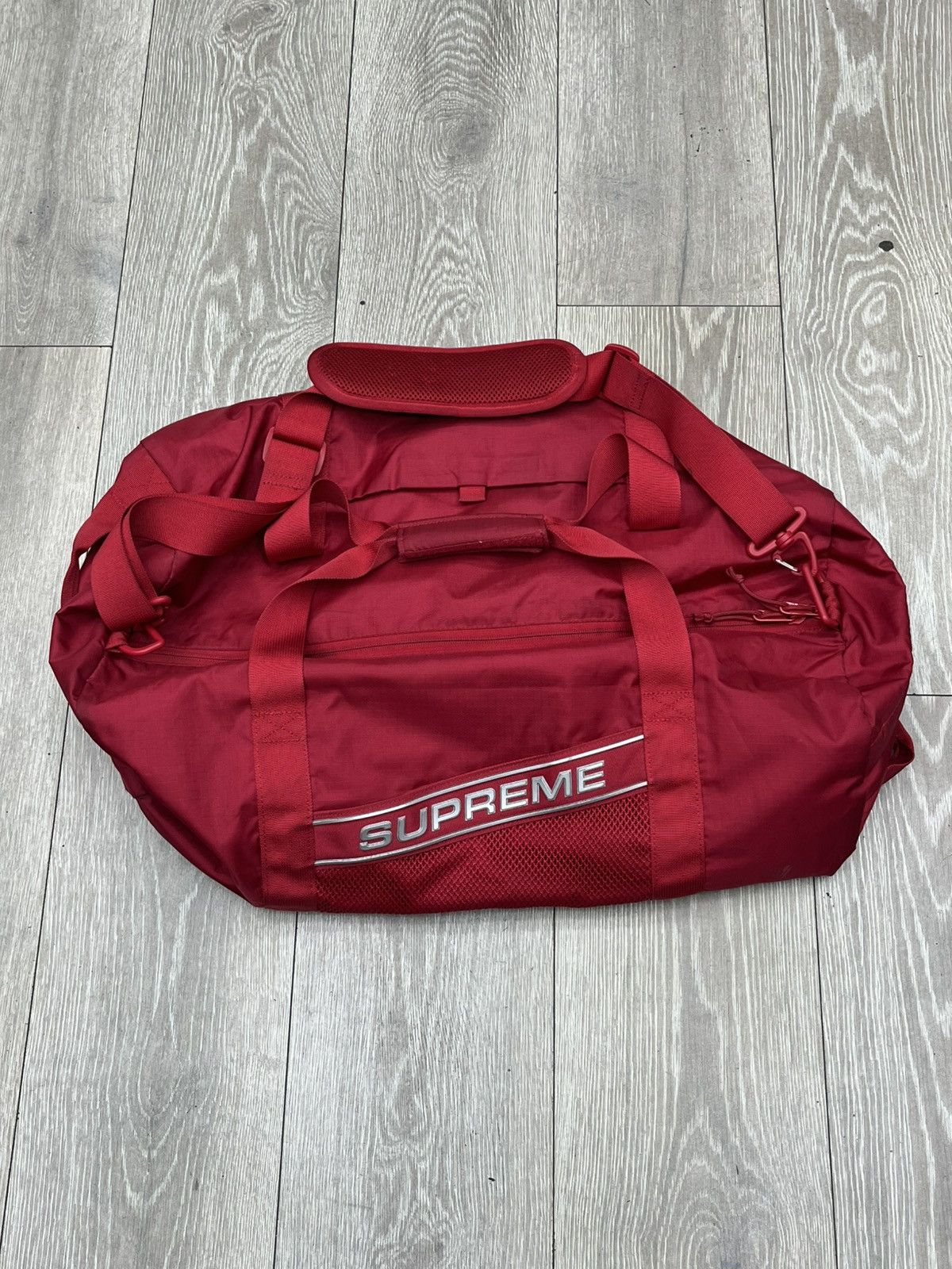 Supreme Red Supreme 3D Logo Duffle Bag Size ONE SIZE - 1 Thumbnail