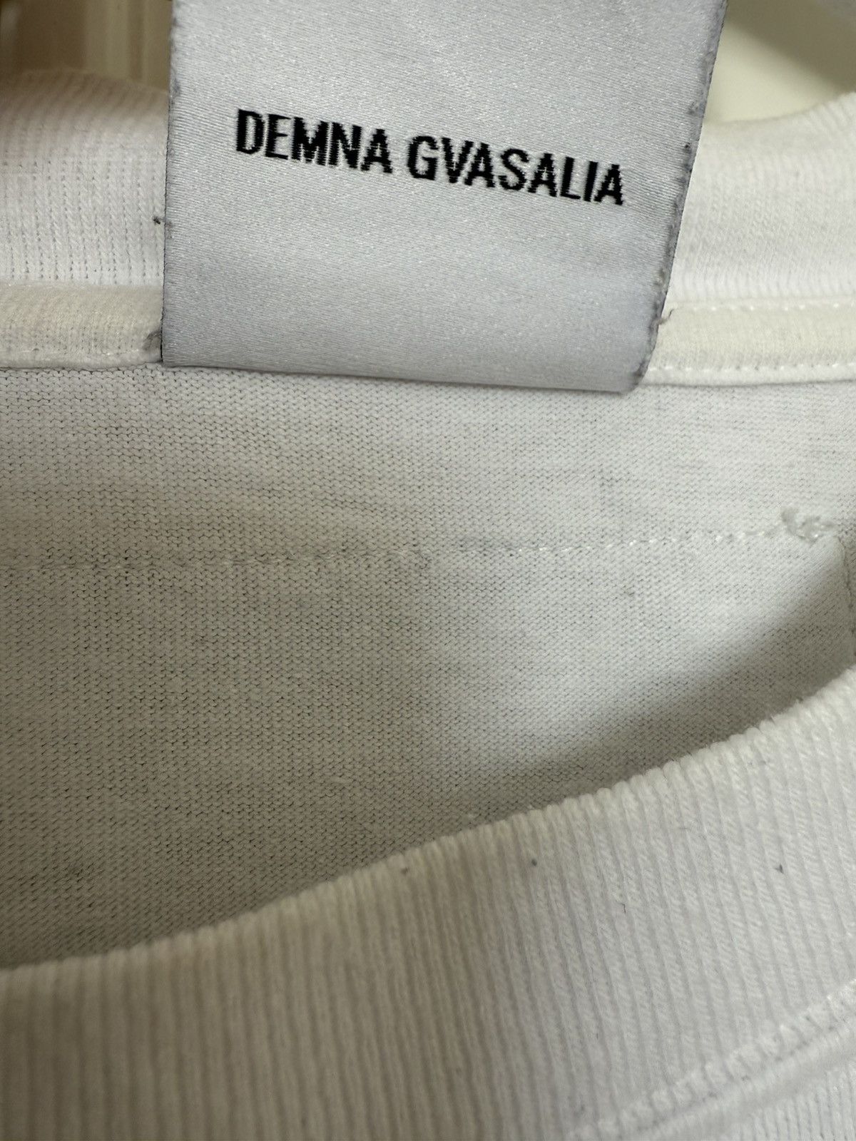 Vetements Vetements priority mail t shirt white Size US M / EU 48-50 / 2 - 6 Thumbnail