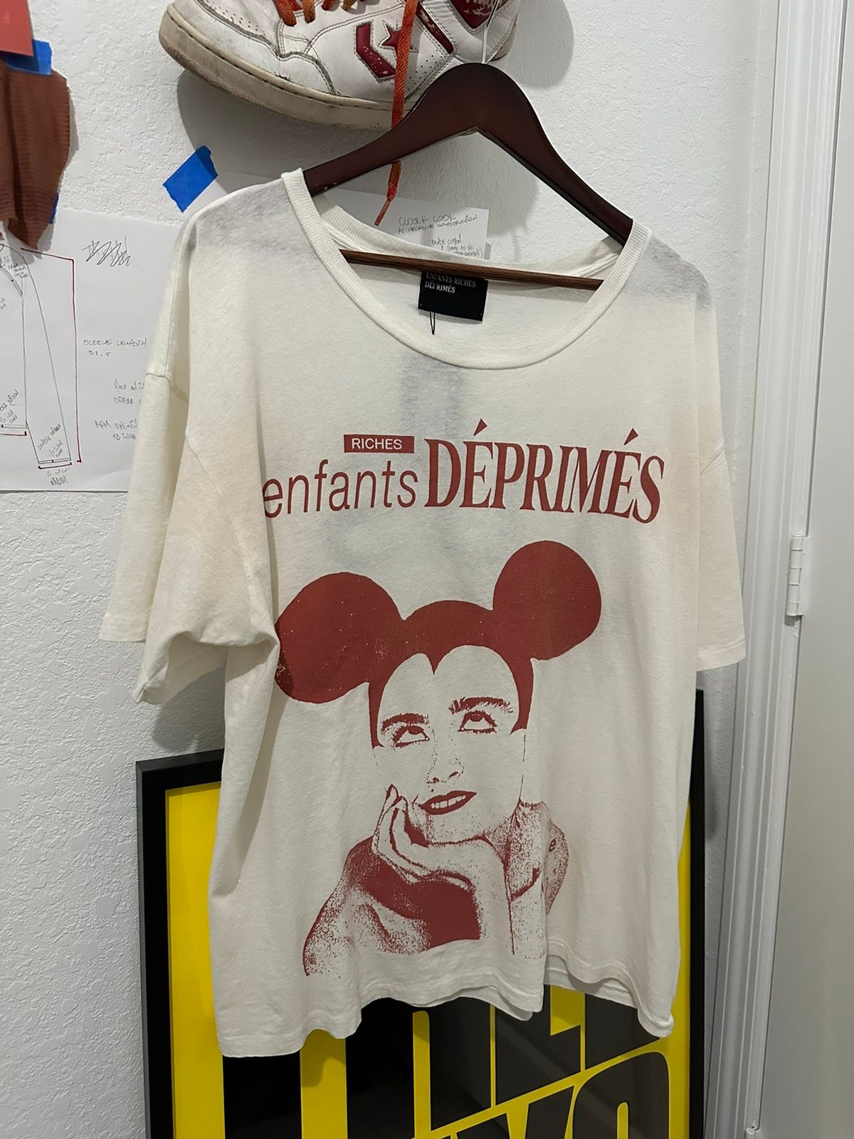 Pre-owned Enfants Riches Deprimes Mickey Mouse Lust Ivory/pink T Shirt In White