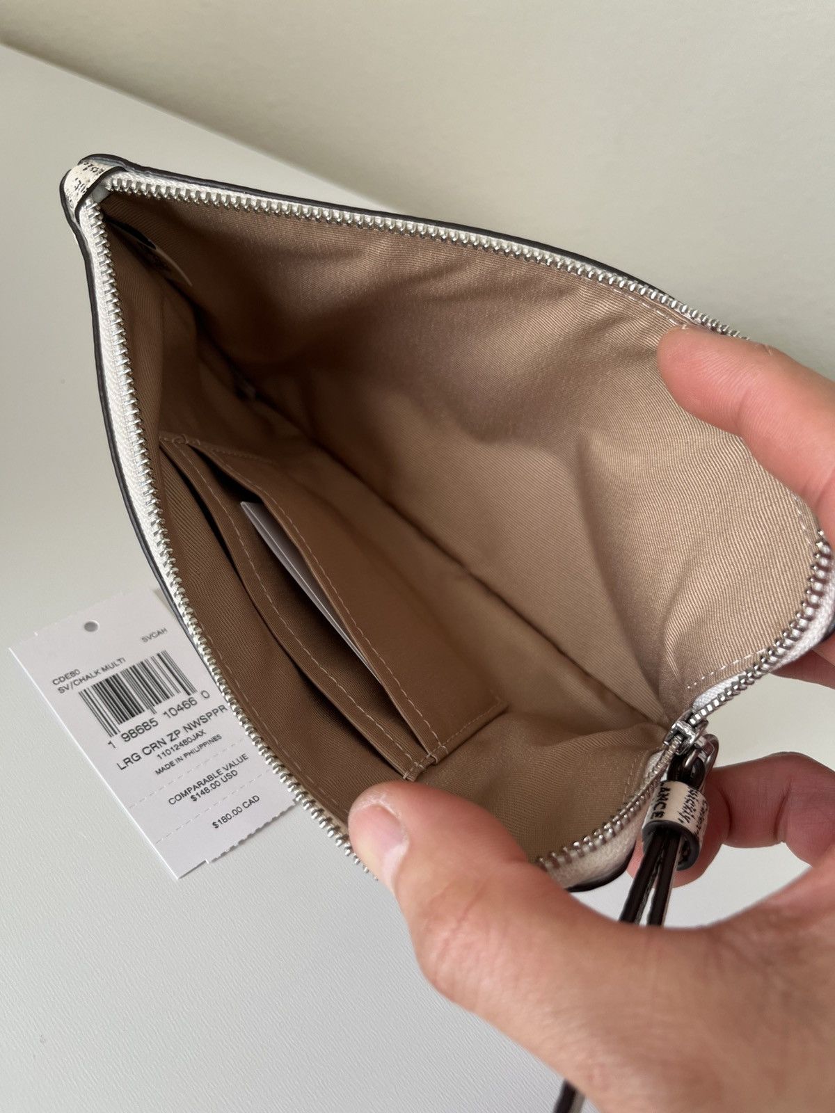Coach Coach Large Corner Zip Wristlet With Newspaper Print Size ONE SIZE - 5 Thumbnail