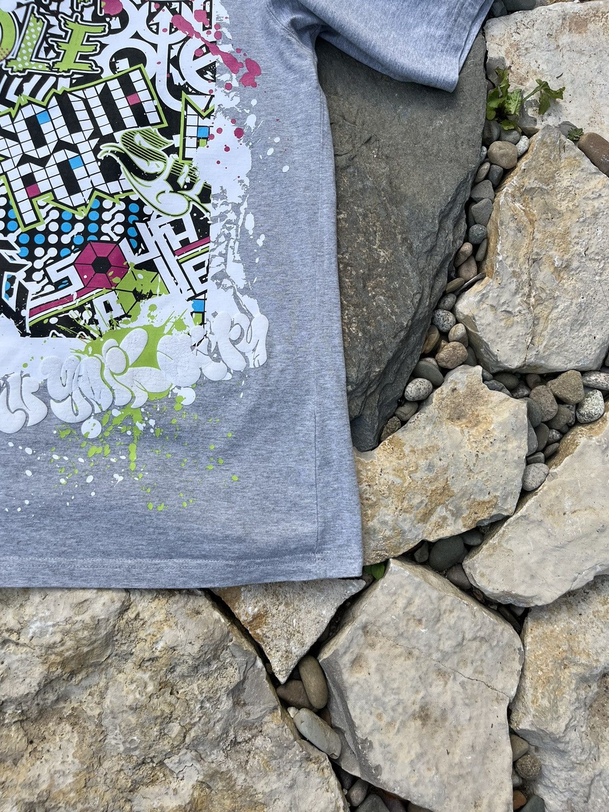Southpole × Vintage South Pole vintage tee t-shirt graffiti paint y2k multi logo Size US M / EU 48-50 / 2 - 6 Thumbnail