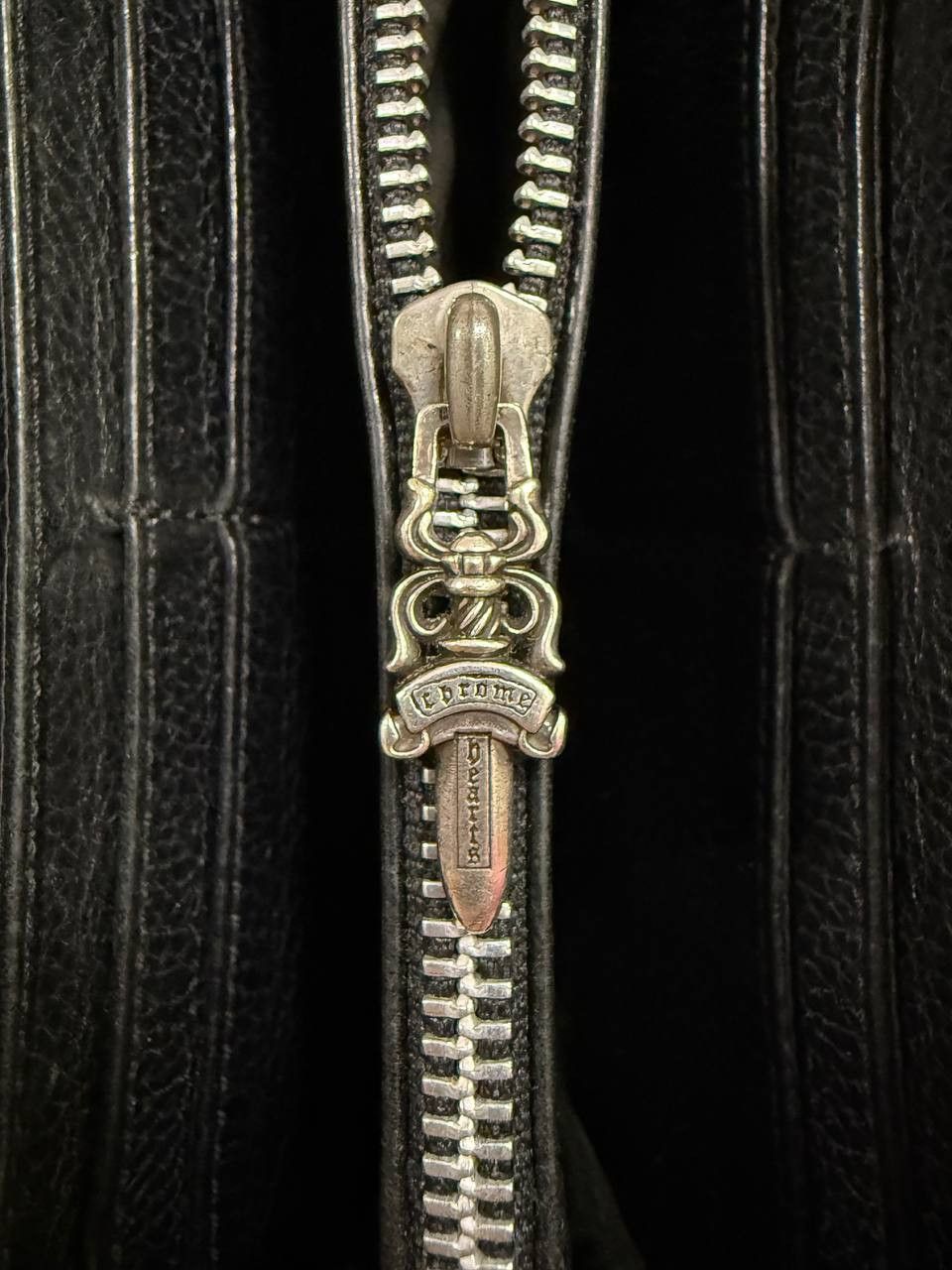 Chrome Hearts Filigree Plus Cross Embellished Cross Patch Long Zip Wallet Size ONE SIZE - 7 Thumbnail