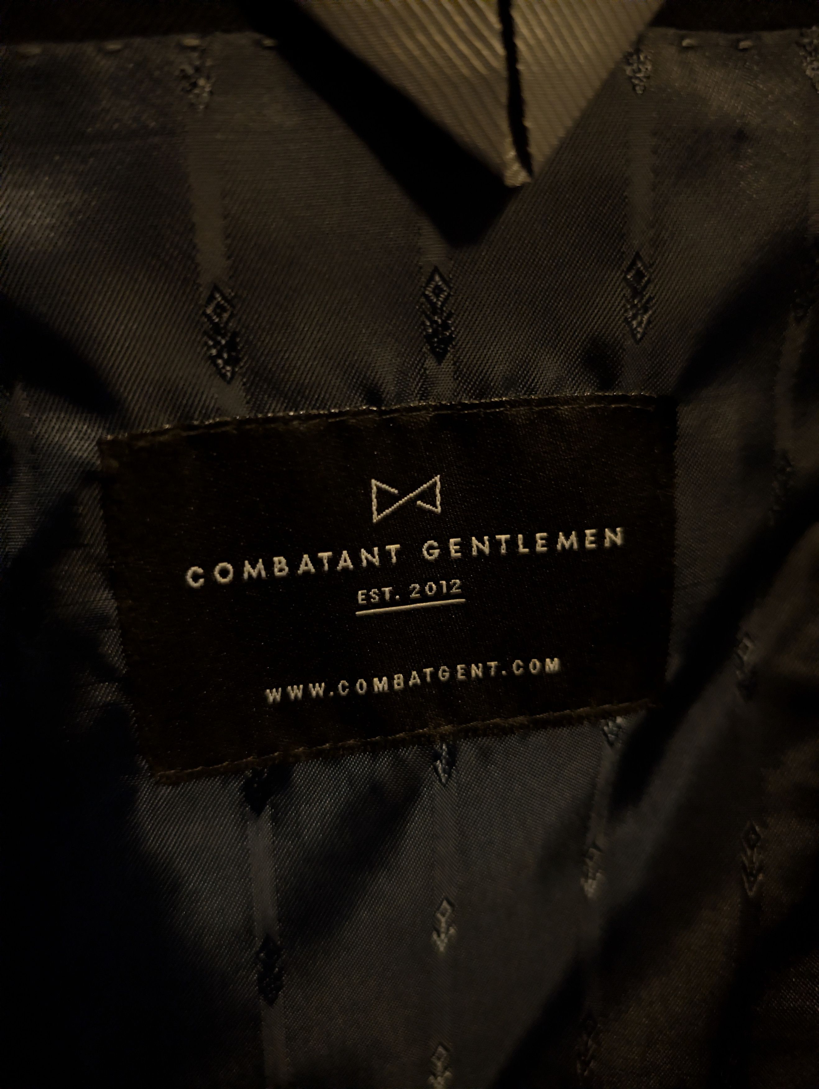 Combatant Gentlemen Navy Suit Size 38L - 2 Thumbnail