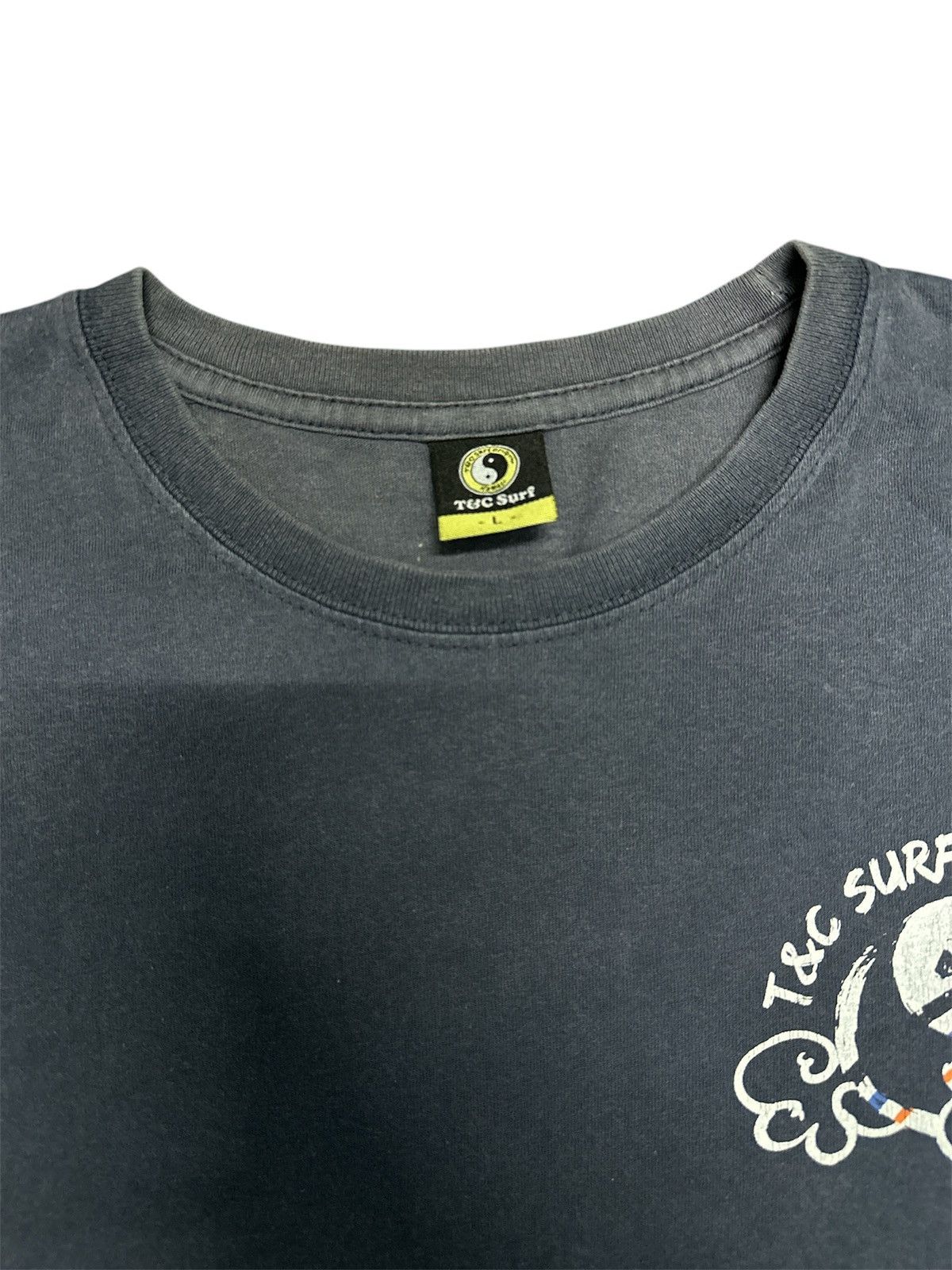 Vintage Faded Tee t&c hawaii. Size US L / EU 52-54 / 3 - 5 Thumbnail