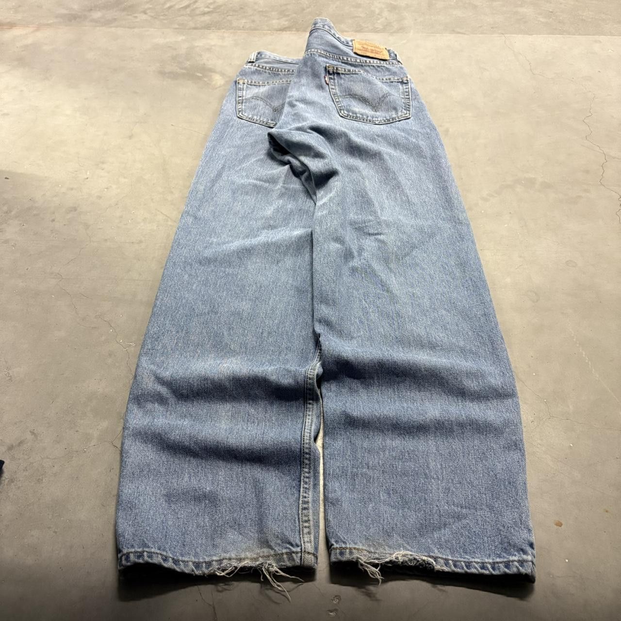 Vintage Crazy Vintage Y2K/2000s Super Baggy Levis Medium Wash Denim Jeans Size US 36 / EU 52 - 6 Thumbnail