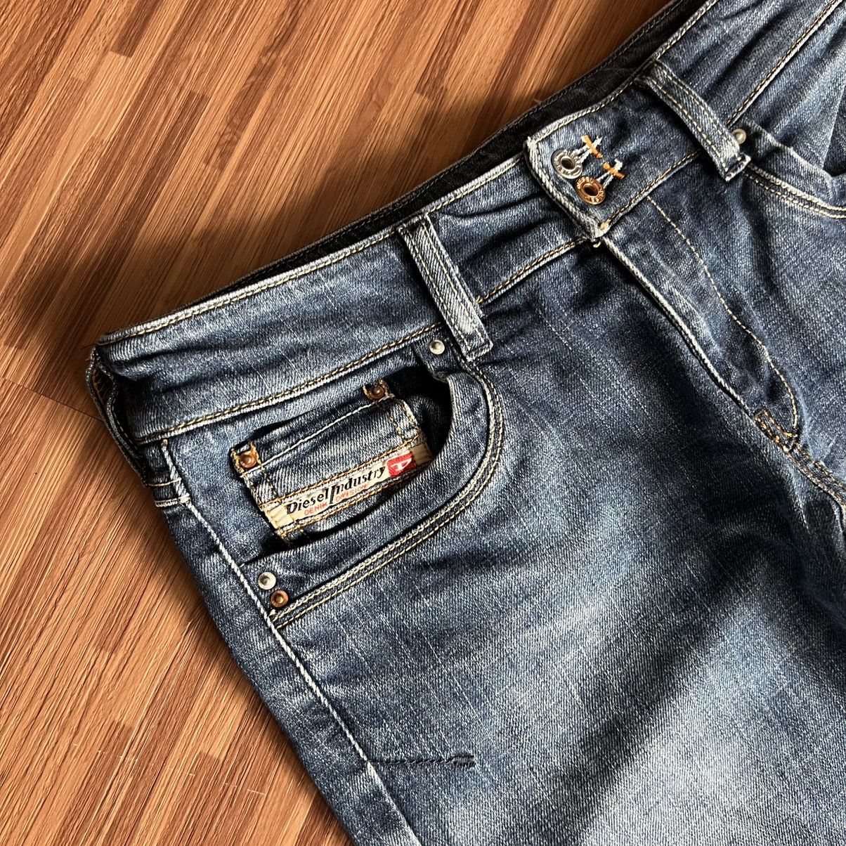 Diesel × Vintage “VINTAGE DIESEL” BOOTCUT JEANS Size 30" / US 8 / IT 44 - 6 Thumbnail