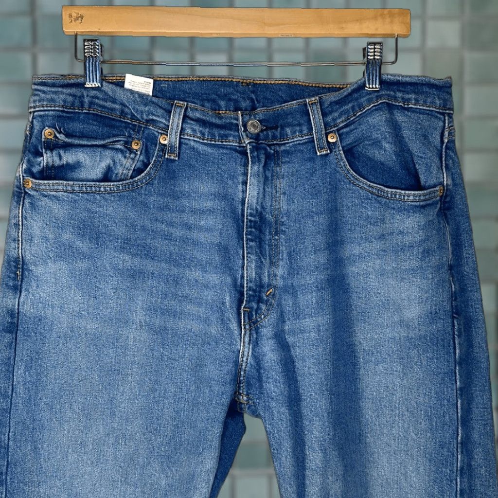 Levi's Levi’s Mens 505 Straight Jeans W36 L32 Denim Blue Regular Jeans Straight Mens 505 Levi’s Men’s Jeans 36x32 Blue Denim Size US 36 / EU 52 - 1 Thumbnail