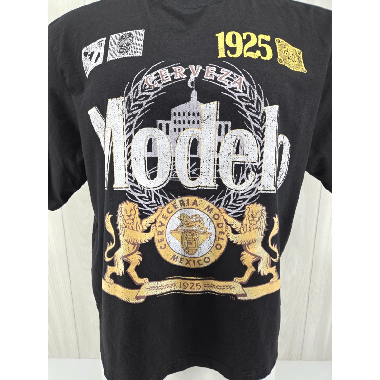 Vintage Modelo Short DBL Sided Graphic T Shirt Mens Size Large Black Size US L / EU 52-54 / 3 - 4 Thumbnail