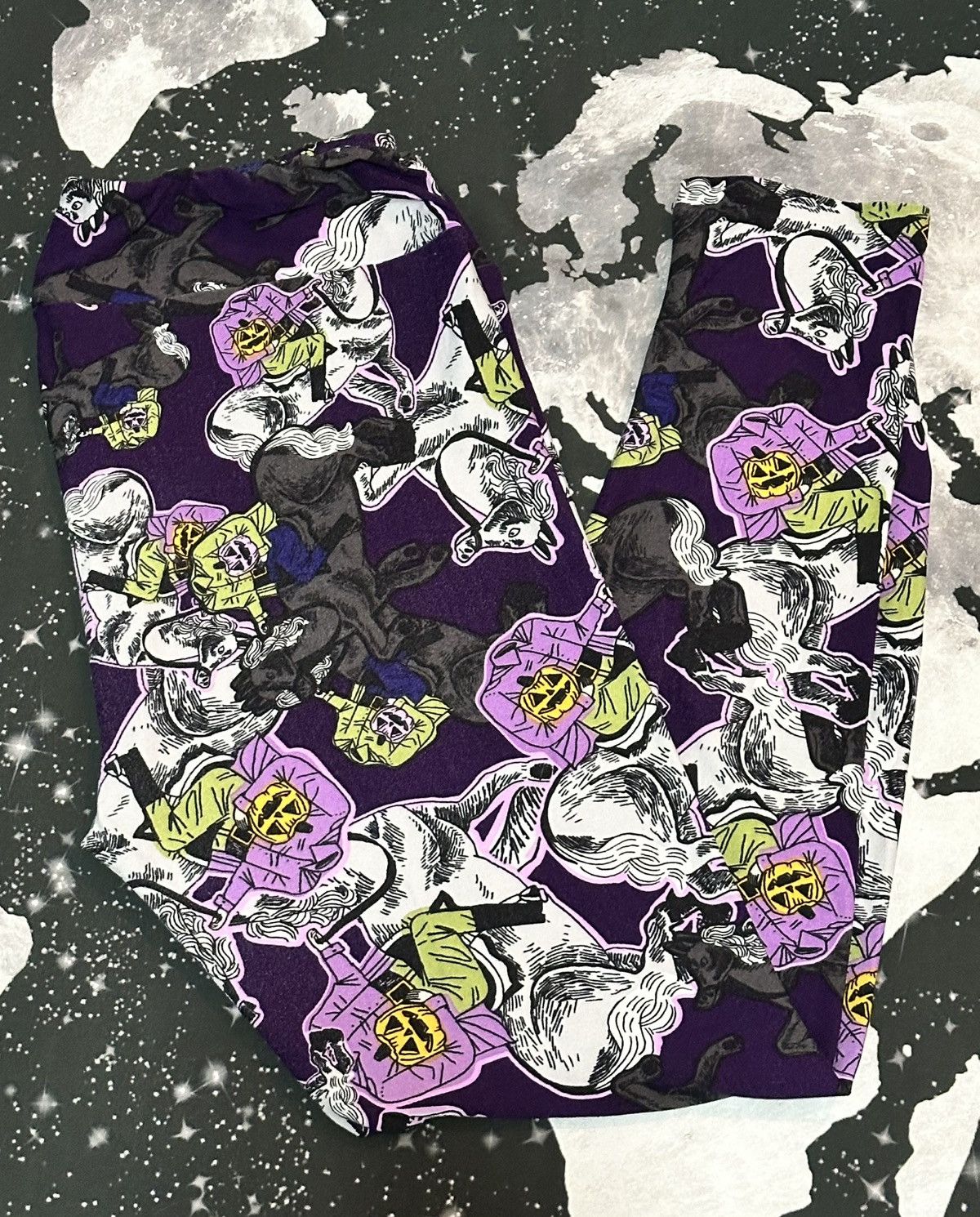 Other LulaRoe Womens Purple Stretchy Pants Size 28" / US 6 / IT 42 - 4 Thumbnail