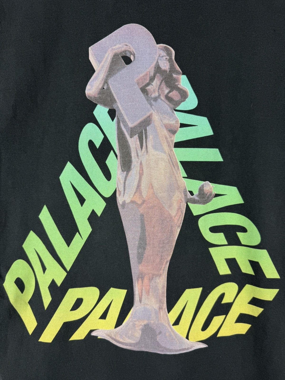 Palace Palace Skateboards Rolls P-3 Men’s Big Back Logo T Shirt Size US M / EU 48-50 / 2 - 8 Thumbnail