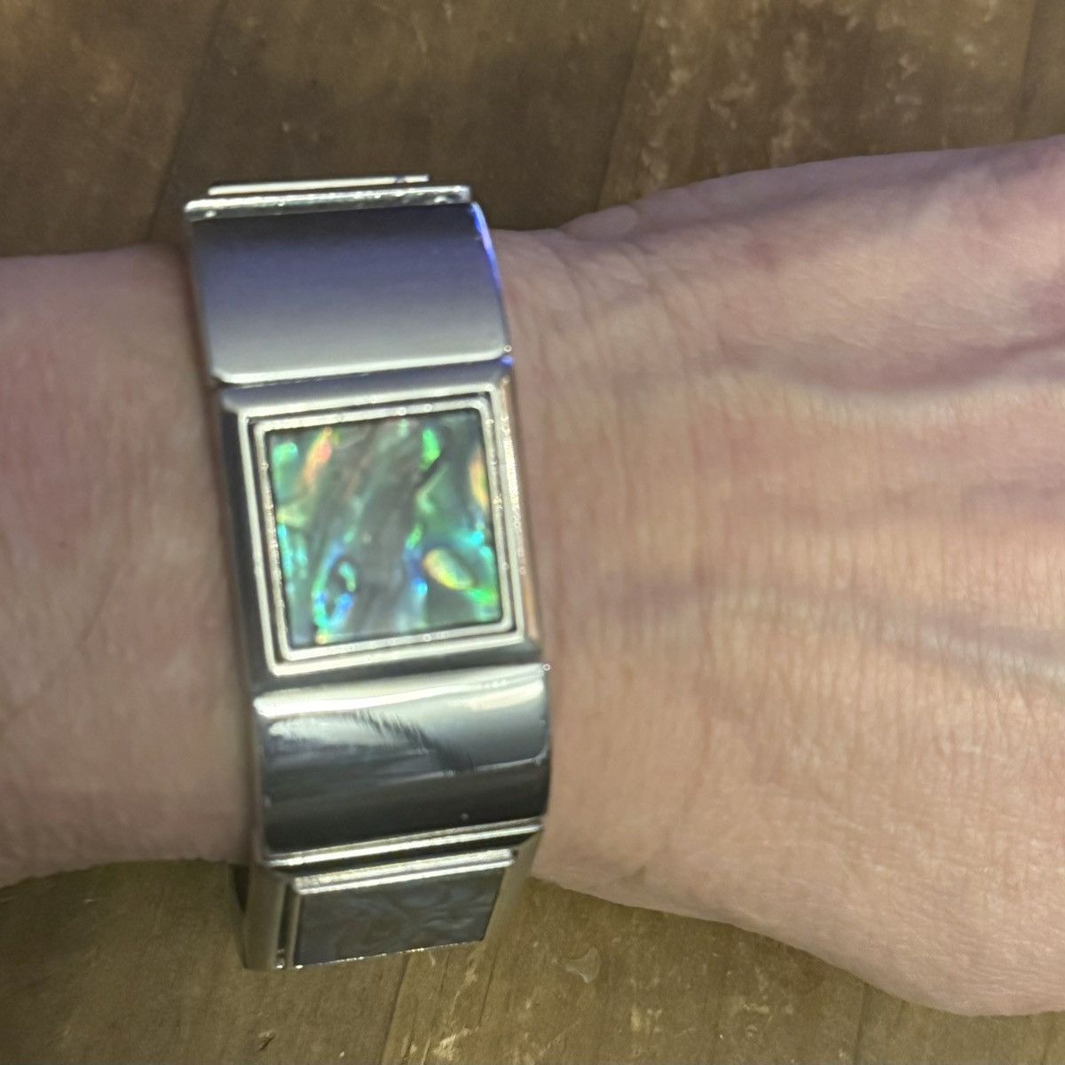 Other Lia Sophia Pacific abalone tile stretch bracelet Size ONE SIZE - 3 Thumbnail