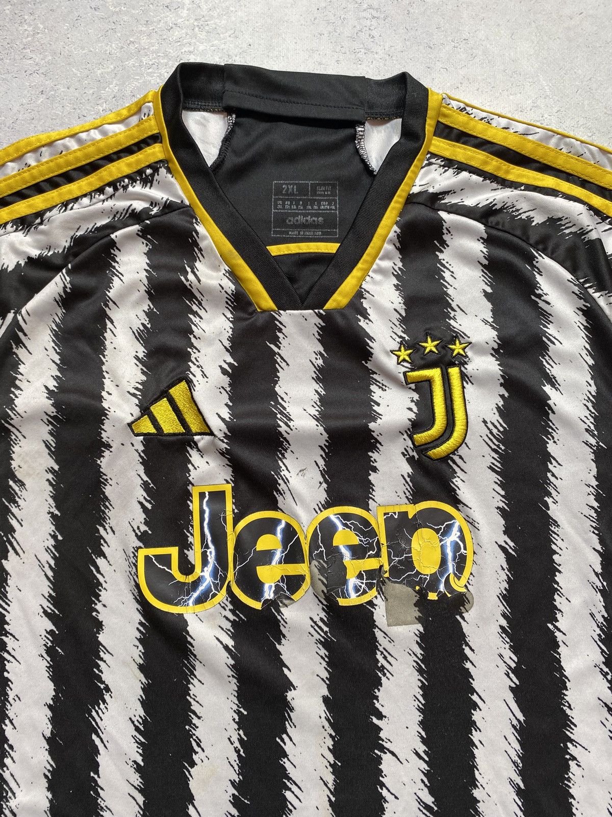 Adidas Adidas Juventus 23/24 Home Jersey Size 2XL Size US XXL / EU 58 / 5 - 3 Thumbnail