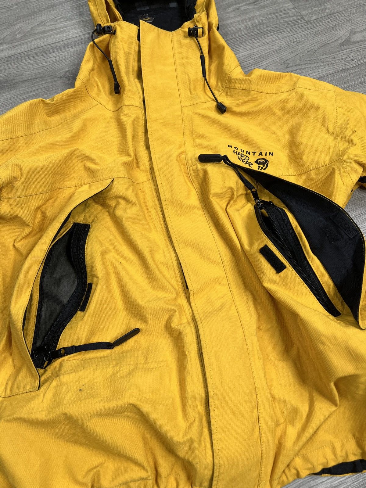 Mountain Hardwear Mountain Hardwear Gore Tex XCR Jacket Size L gorpcore Size US L / EU 52-54 / 3 - 10 Thumbnail