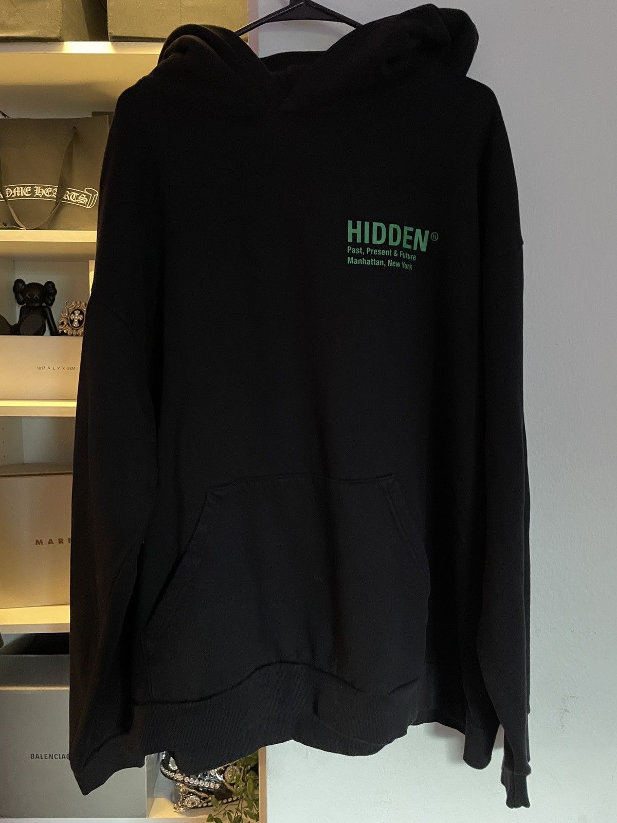 image of Hidden Ny Classic Green Pullover Hoodie in Black, Men's (Size 2XL)