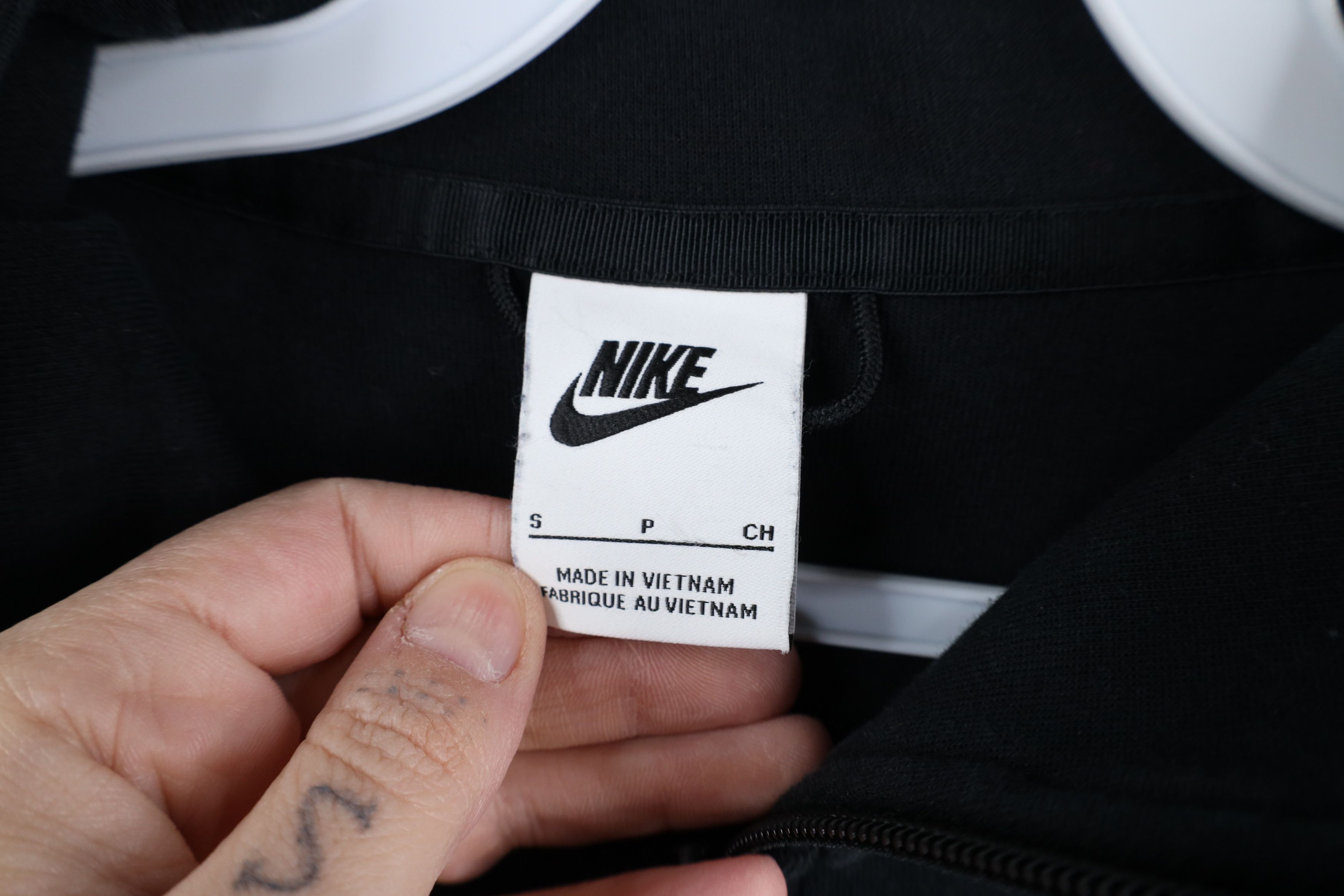 Nike × Vintage Nike Tech Fleece Spell Out Full Zip Hoodie Sweatshirt Black Size S / US 4 / IT 40 - 9 Thumbnail
