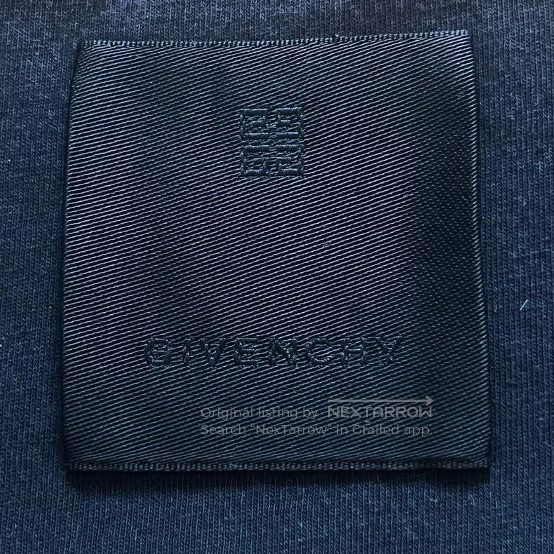 Givenchy Givenchy Pattern Printed Round Neck Short Sleeve T-Shirt w Size US S / EU 44-46 / 1 - 3 Thumbnail